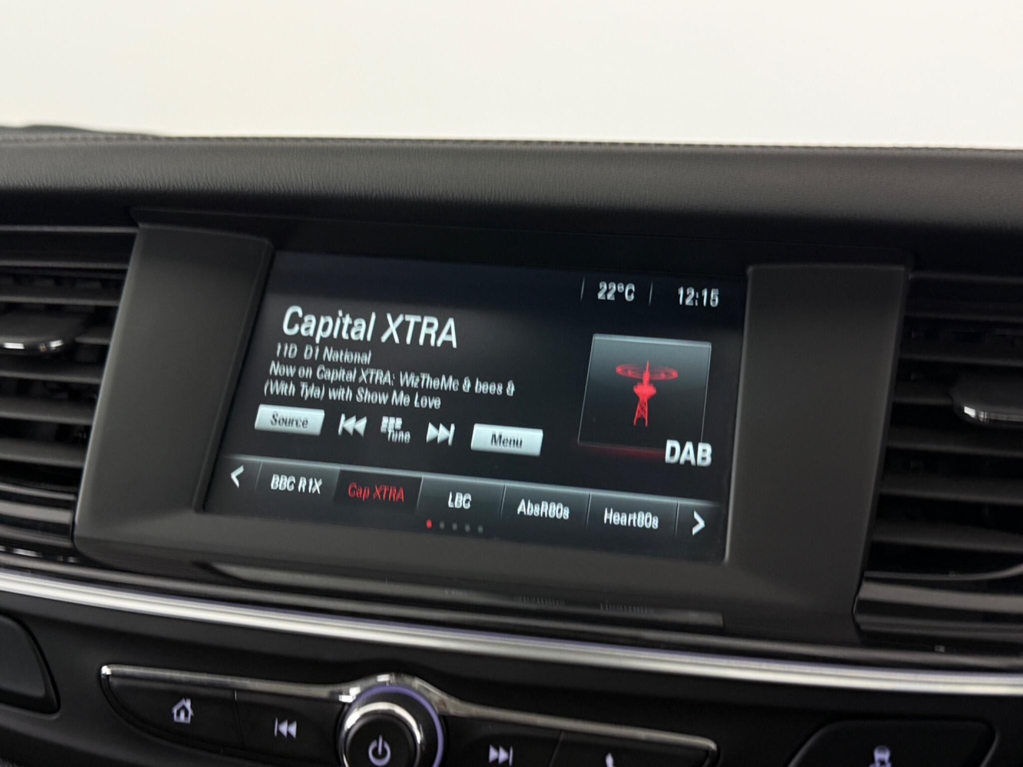 Vauxhall Insignia view 26