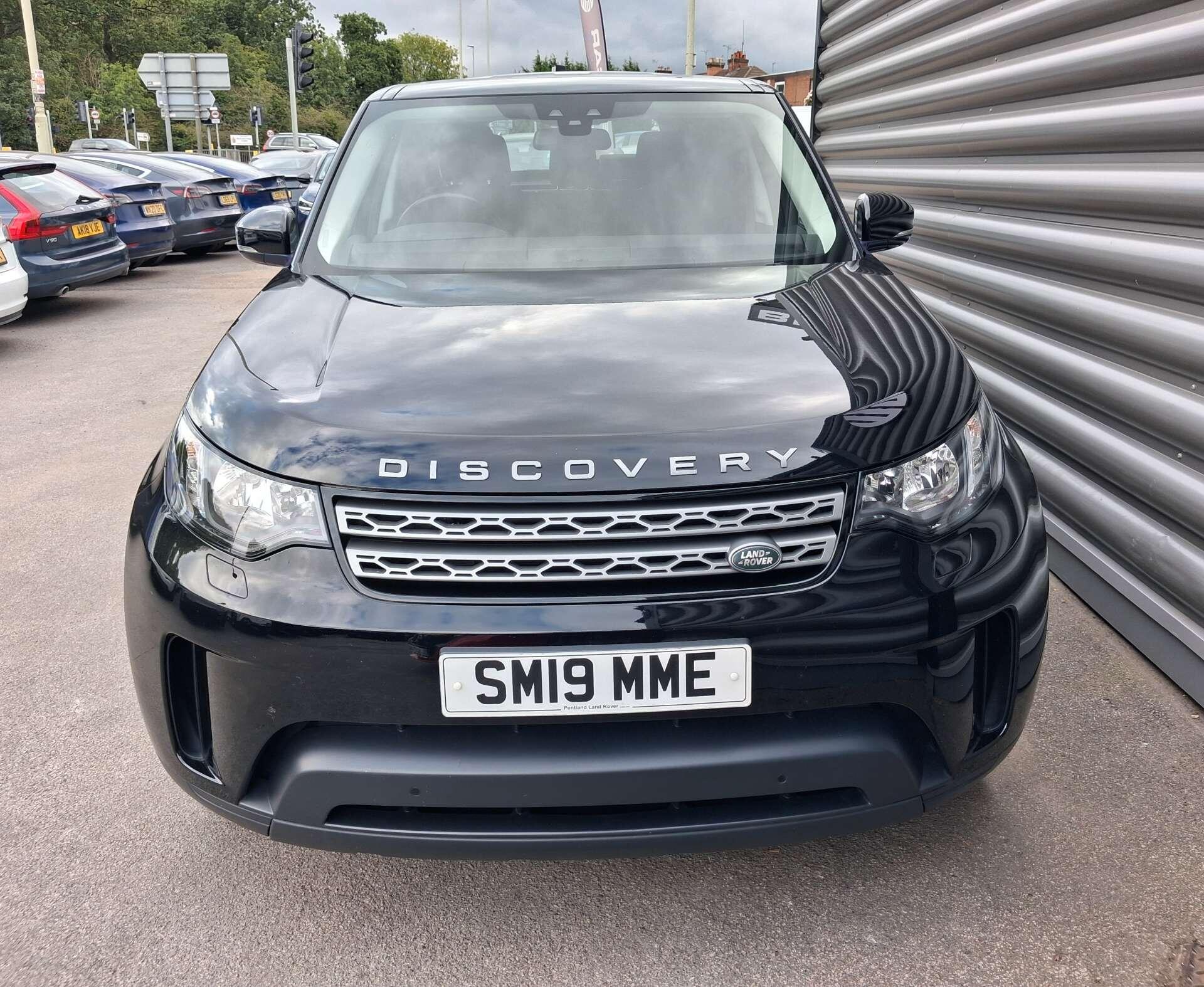 Land Rover Discovery view 9
