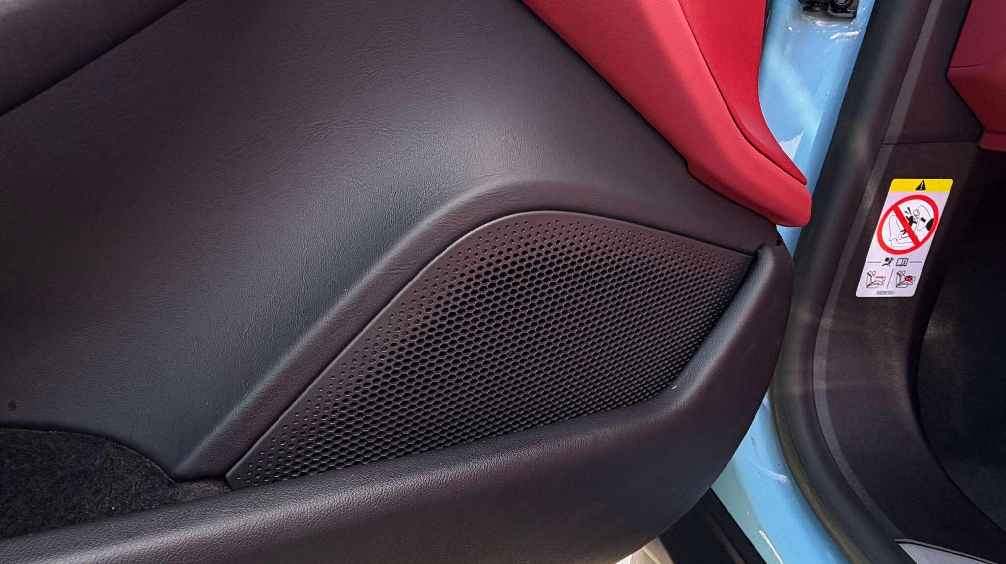 Porsche Taycan view 25