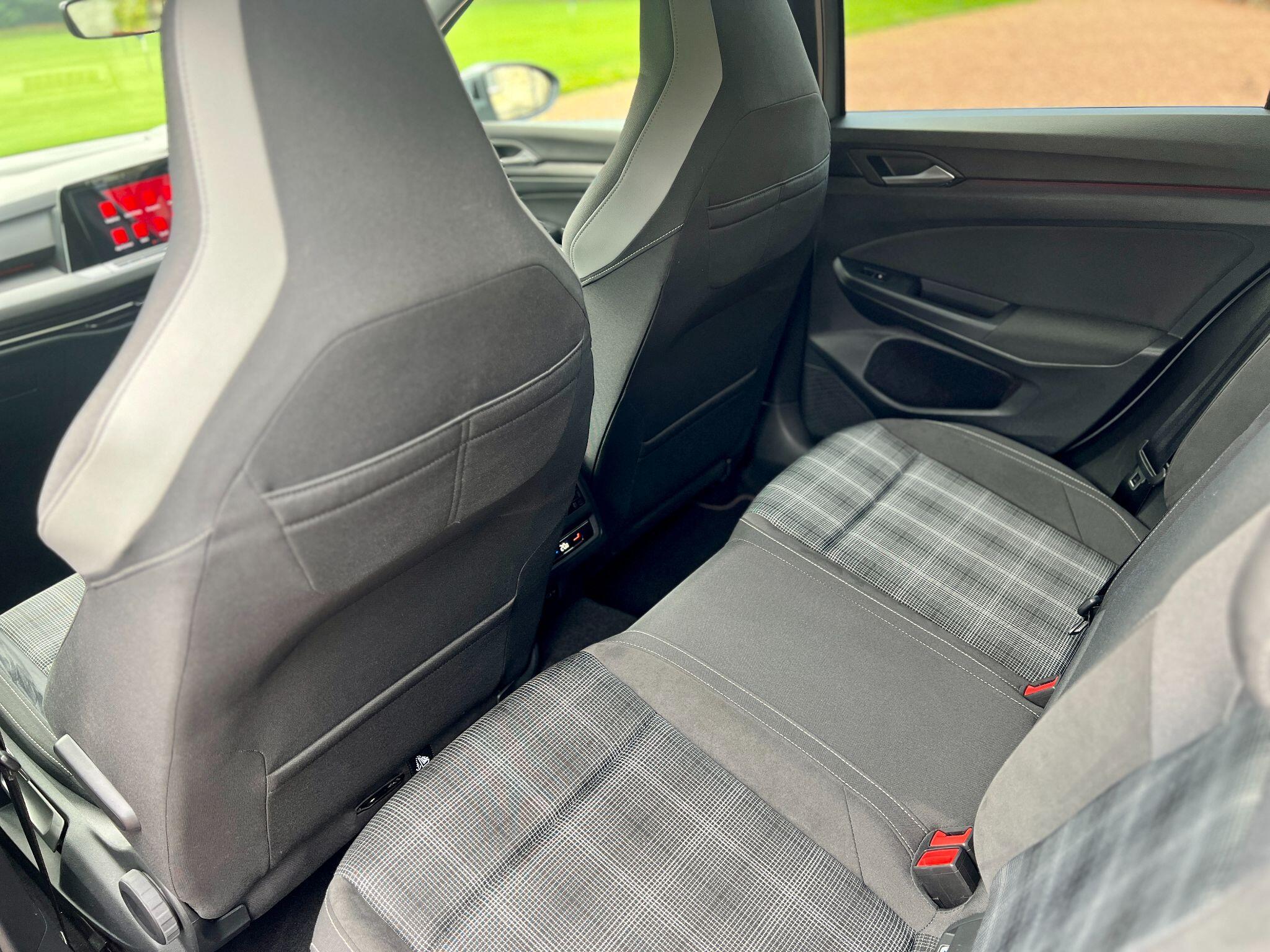 Volkswagen Golf view 25