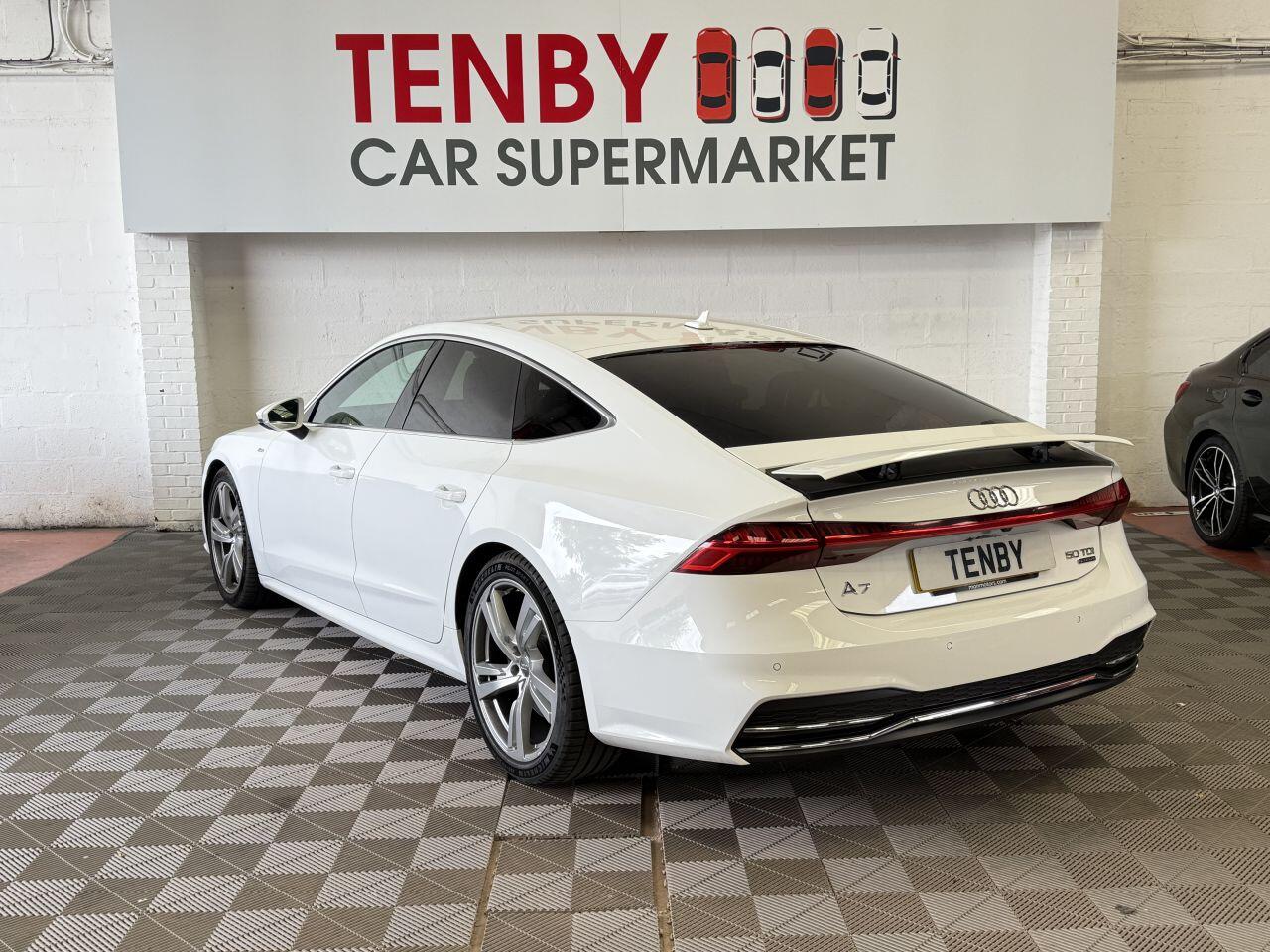Audi A7 view 7