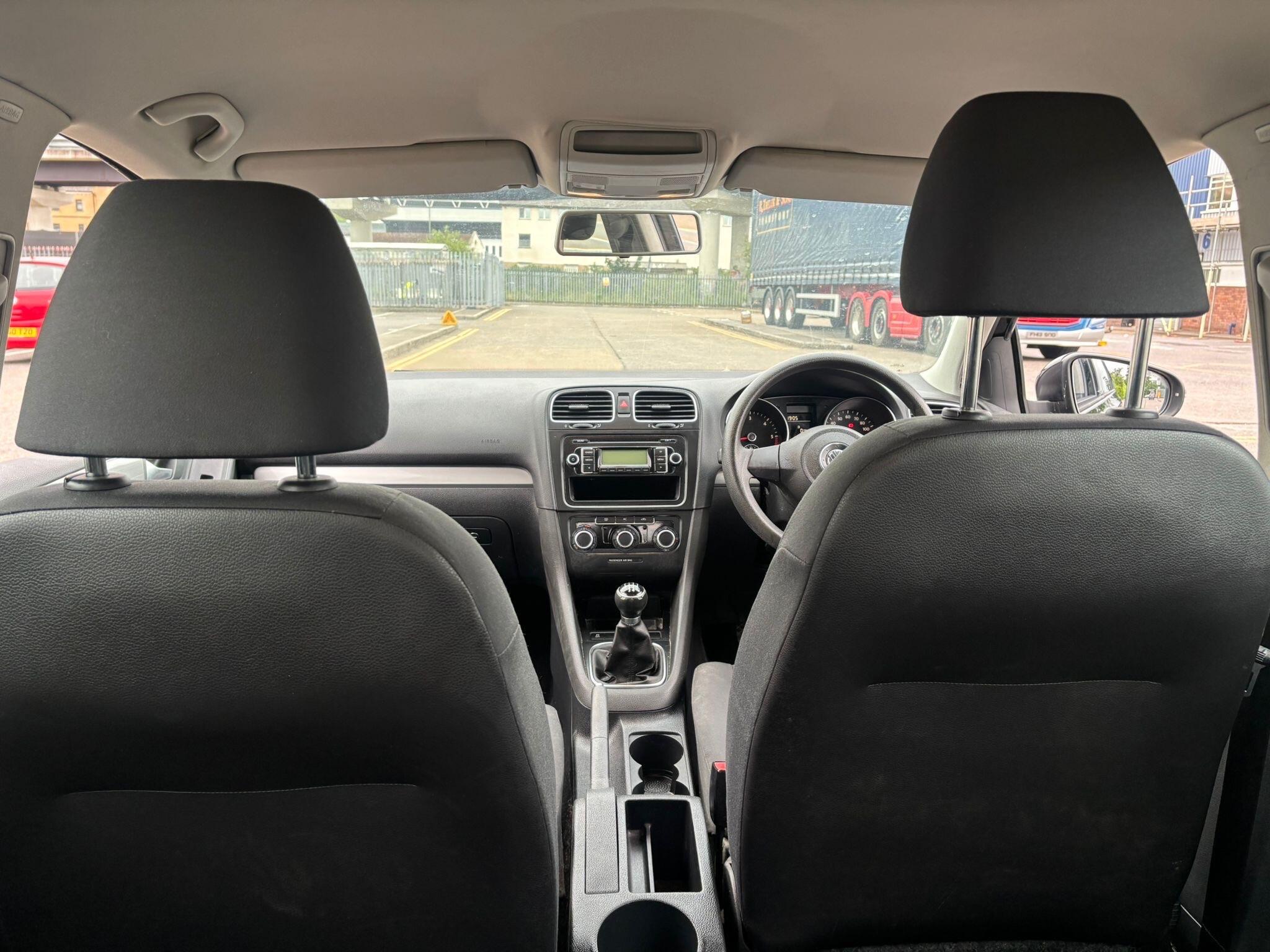 Volkswagen Golf view 28