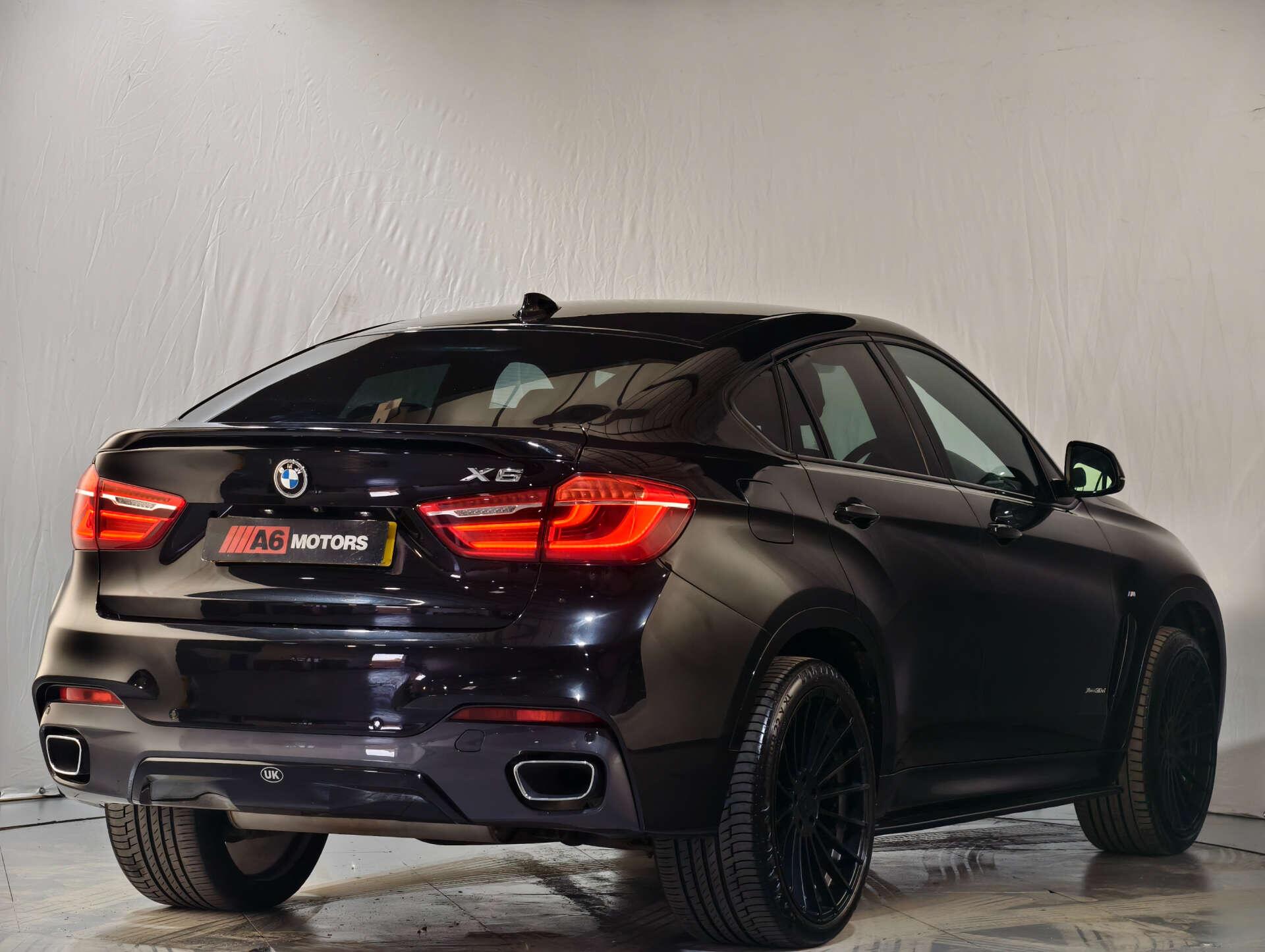 BMW X6 view 16