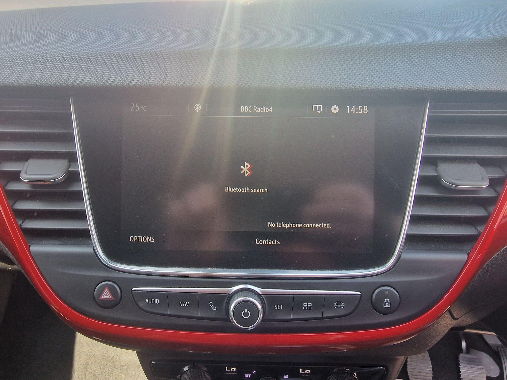 Vauxhall Crossland view 8