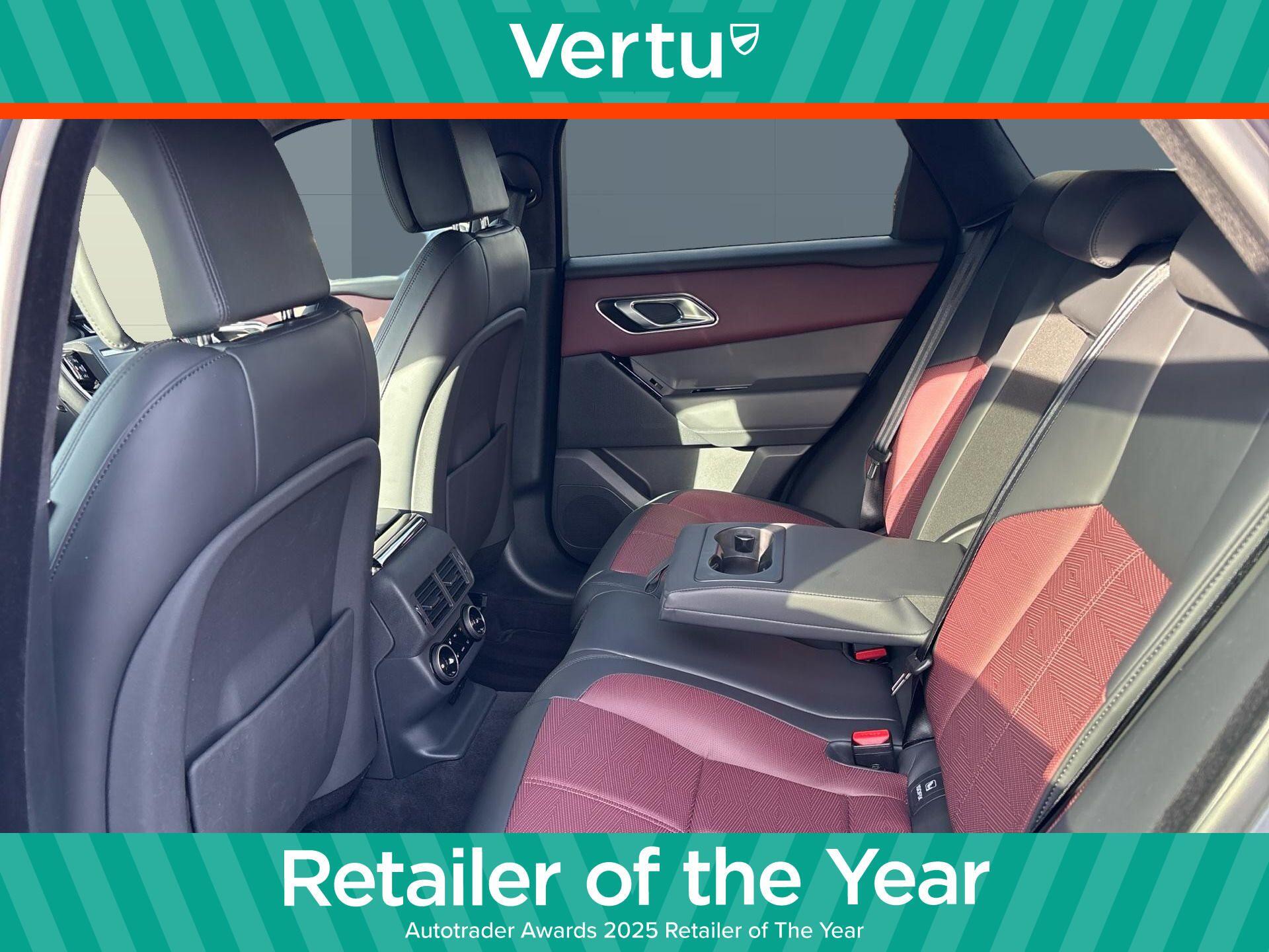 Land Rover Range Rover Velar view 4