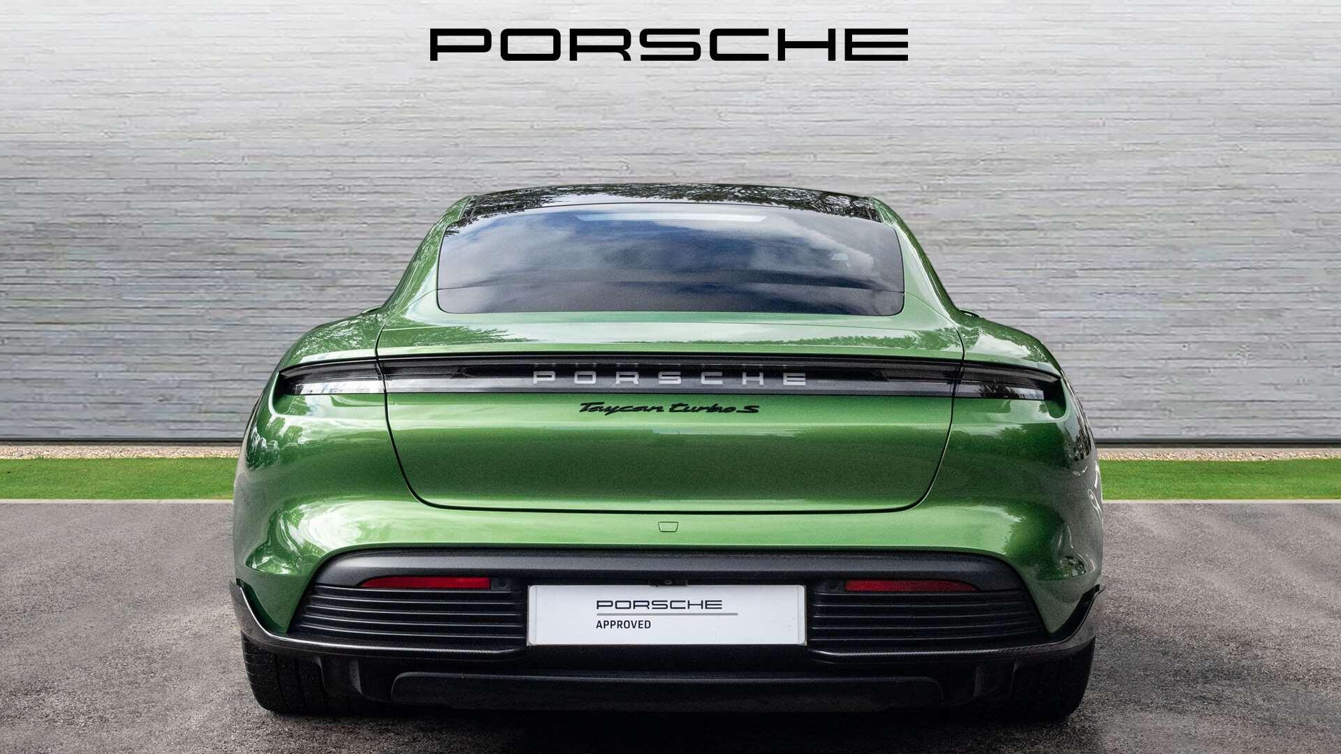 Porsche Taycan view 10