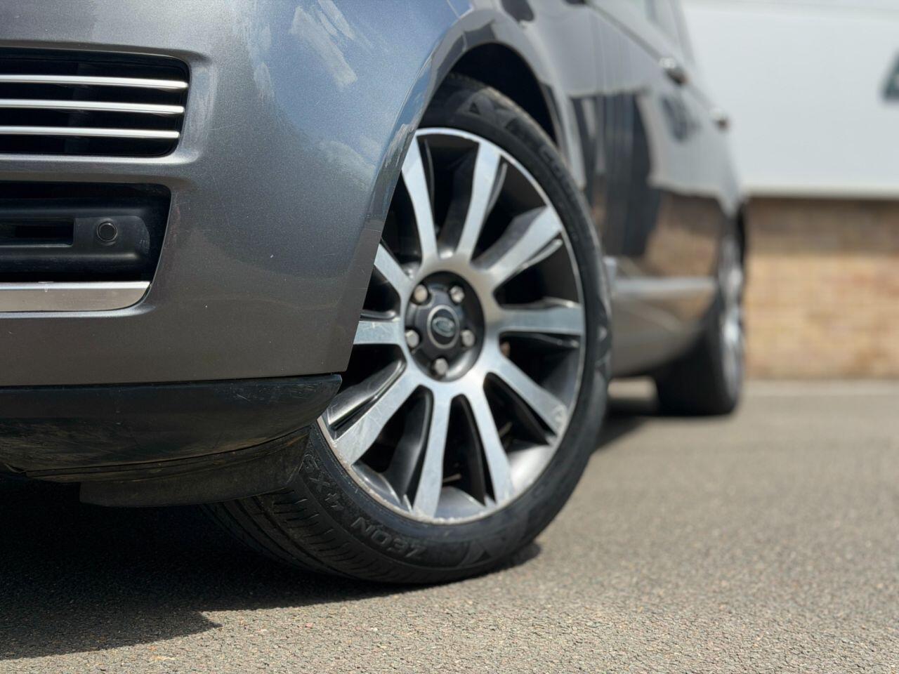Land Rover Range Rover view 120
