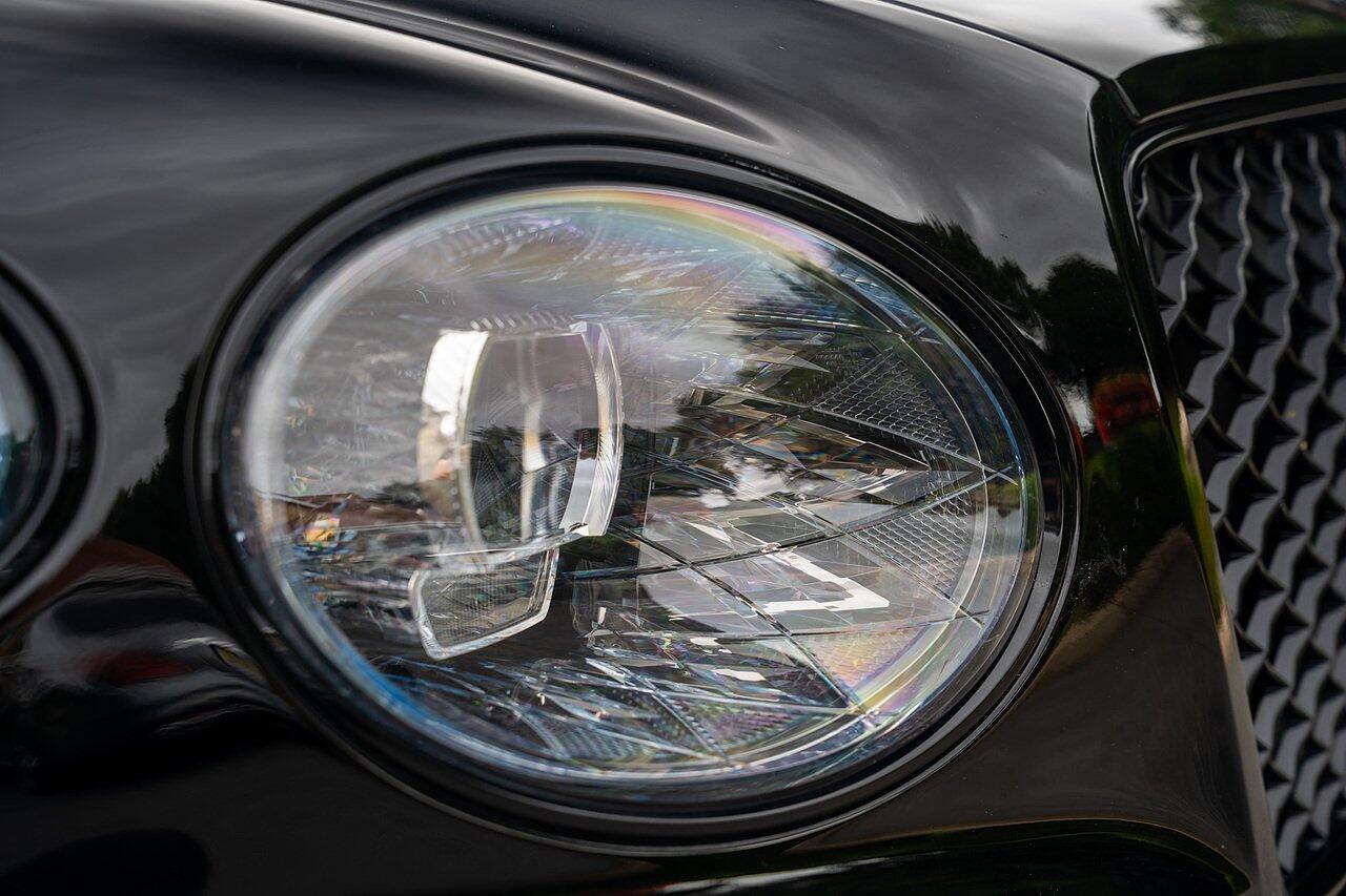 Bentley Bentayga view 31