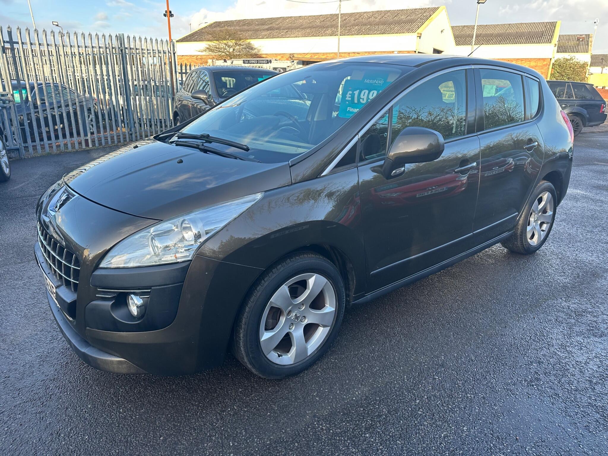 2010 Peugeot 3008 in Brown for sale