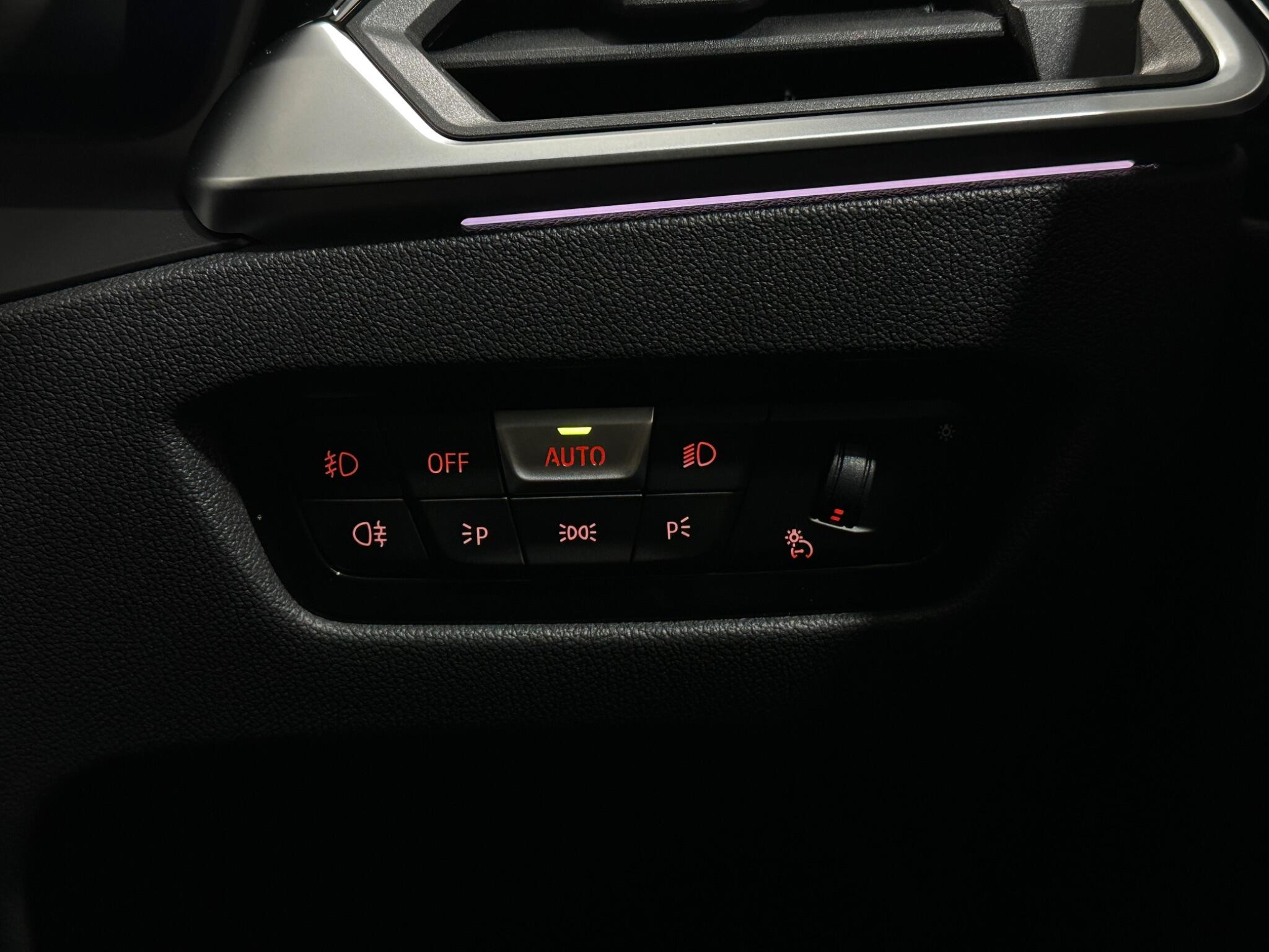 BMW 4 Series view 18