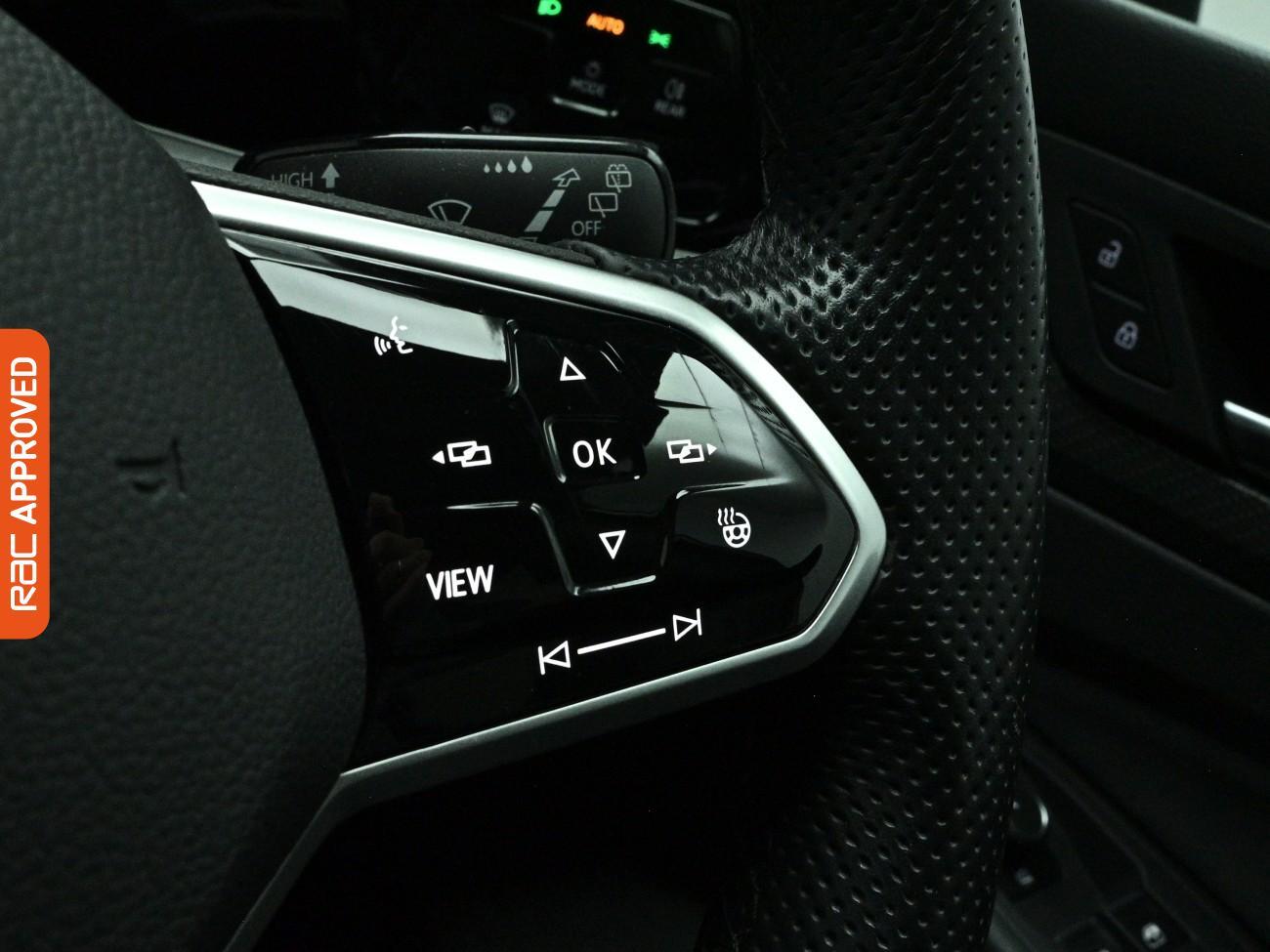 Volkswagen Golf view 22