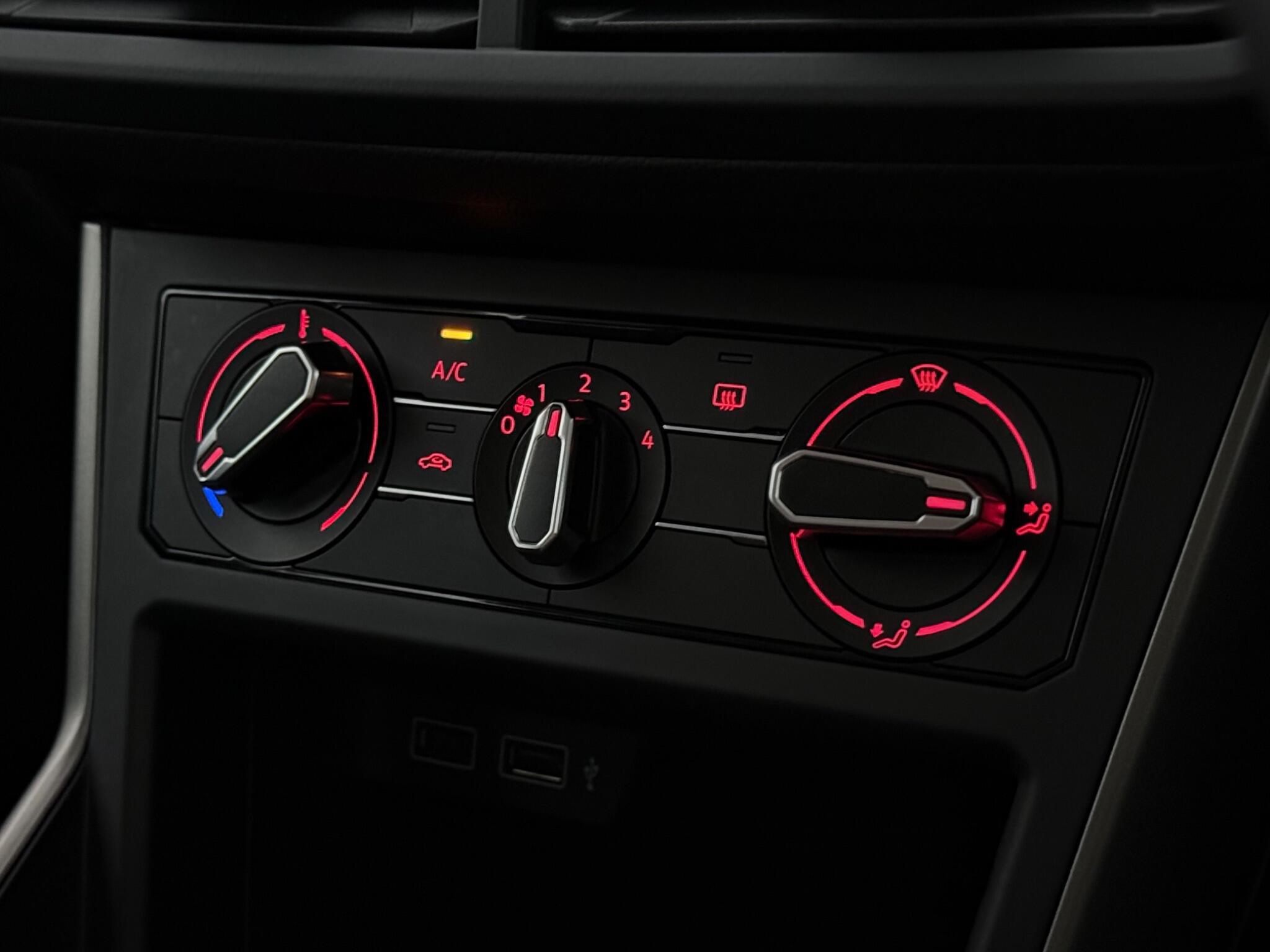 Volkswagen Polo view 20