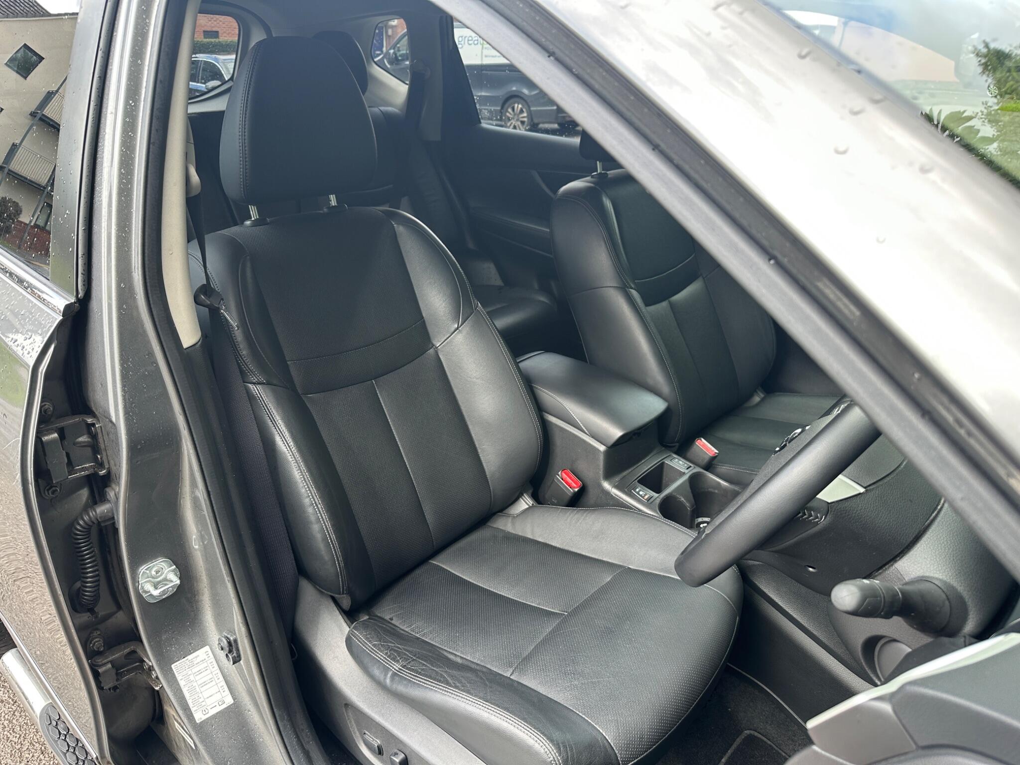 Nissan X-Trail view 13