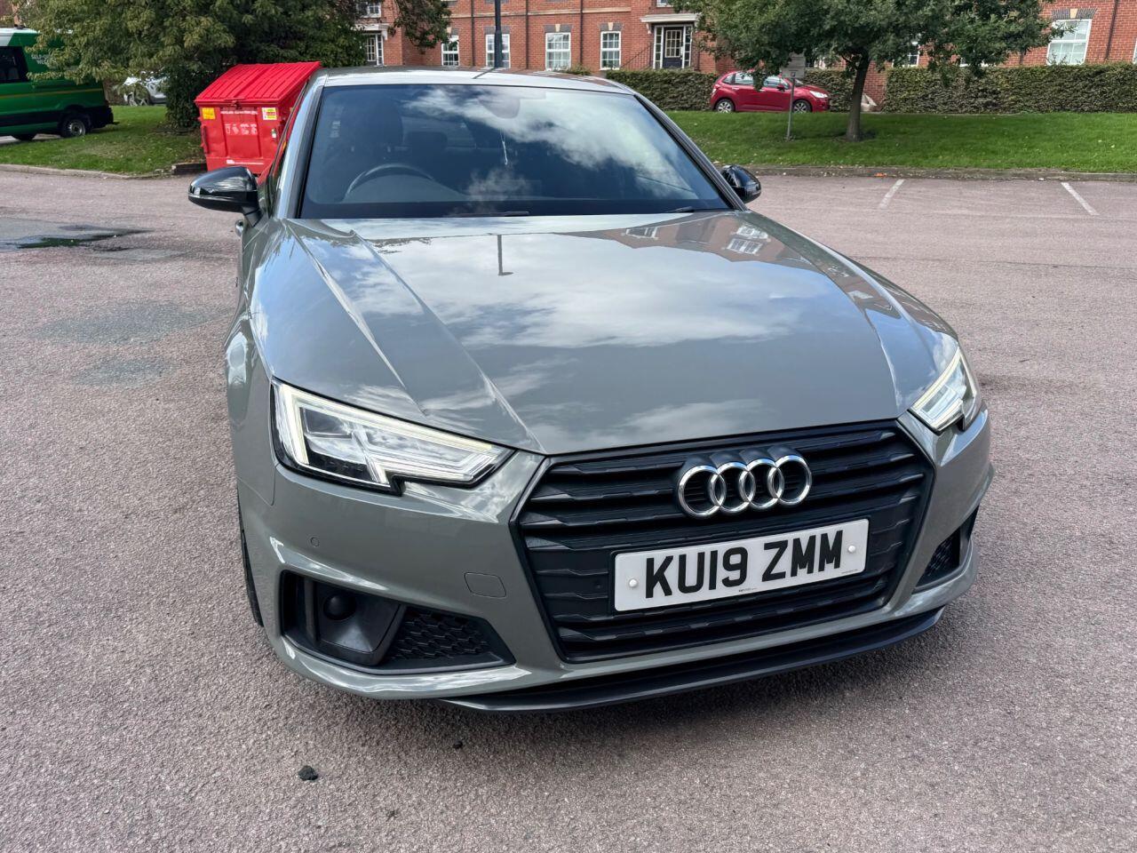 Audi A4 view 12