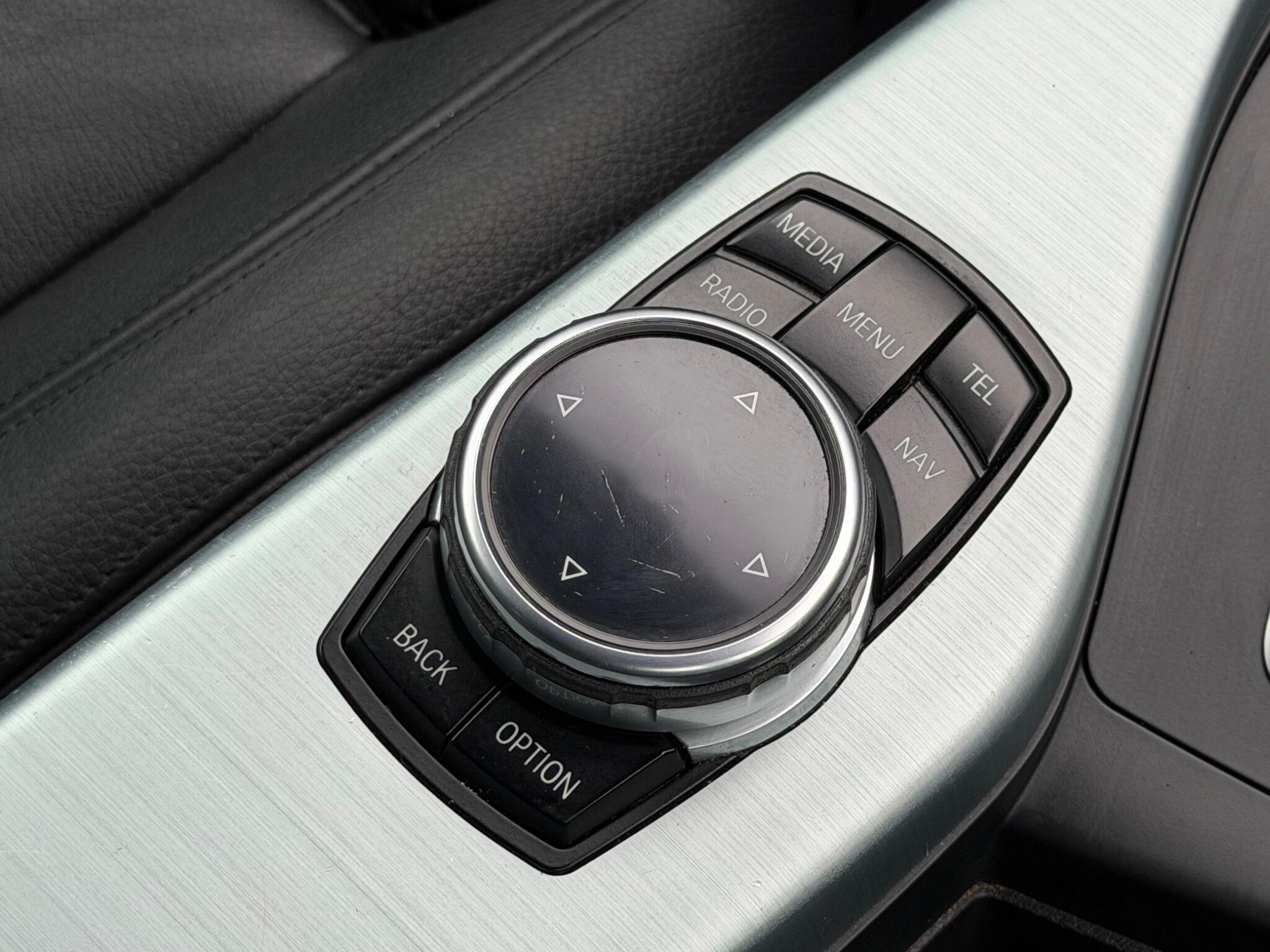 BMW 2 Series view 40