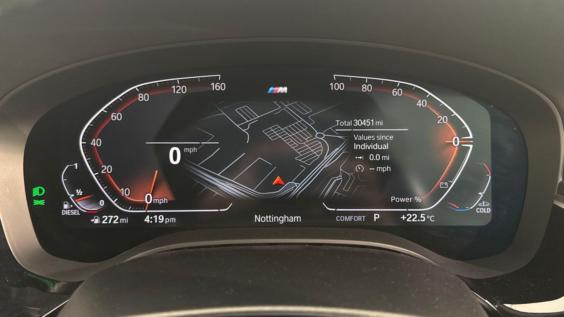 BMW 5 Series view 9