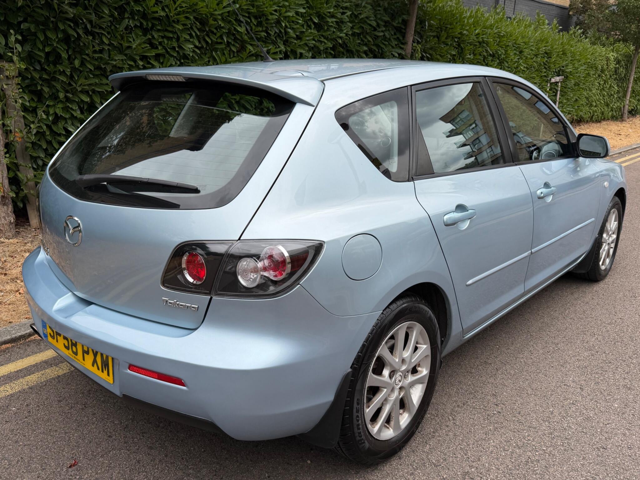 Mazda Mazda3 view 5