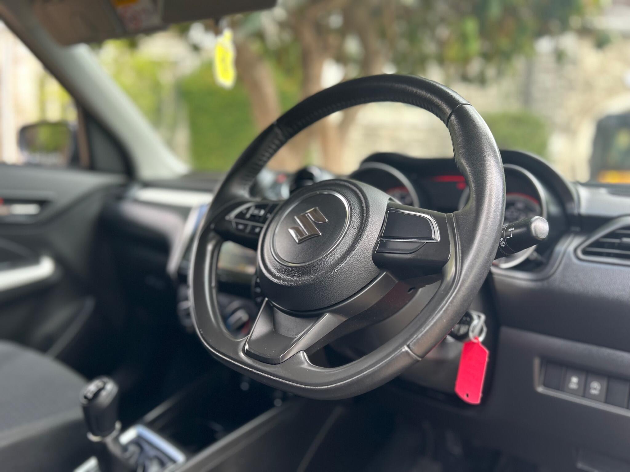 Suzuki Swift view 23
