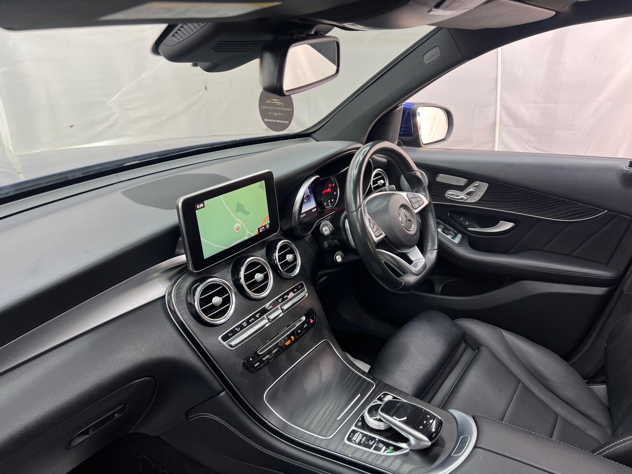 Mercedes-Benz GLC view 15