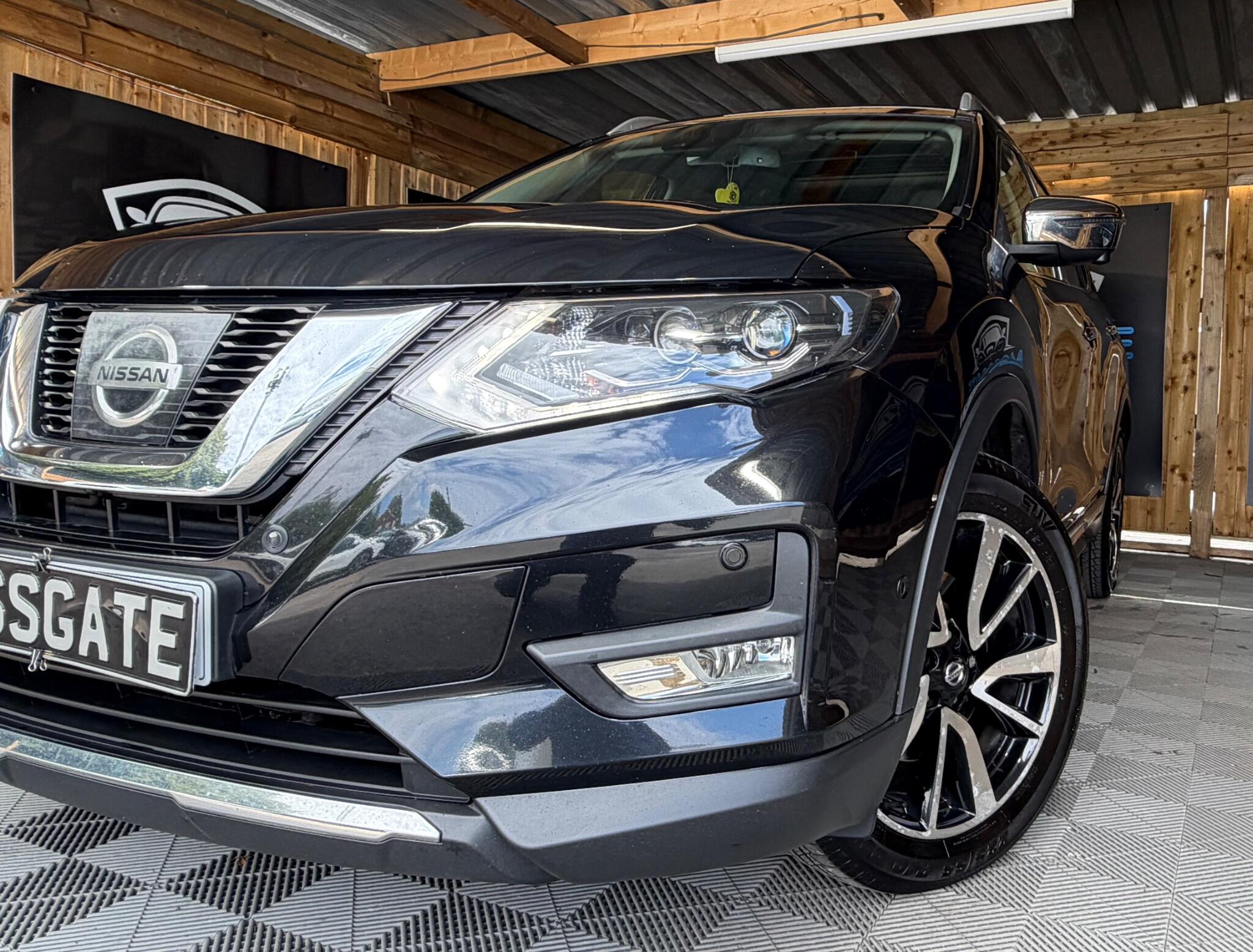 Nissan X-Trail view 8