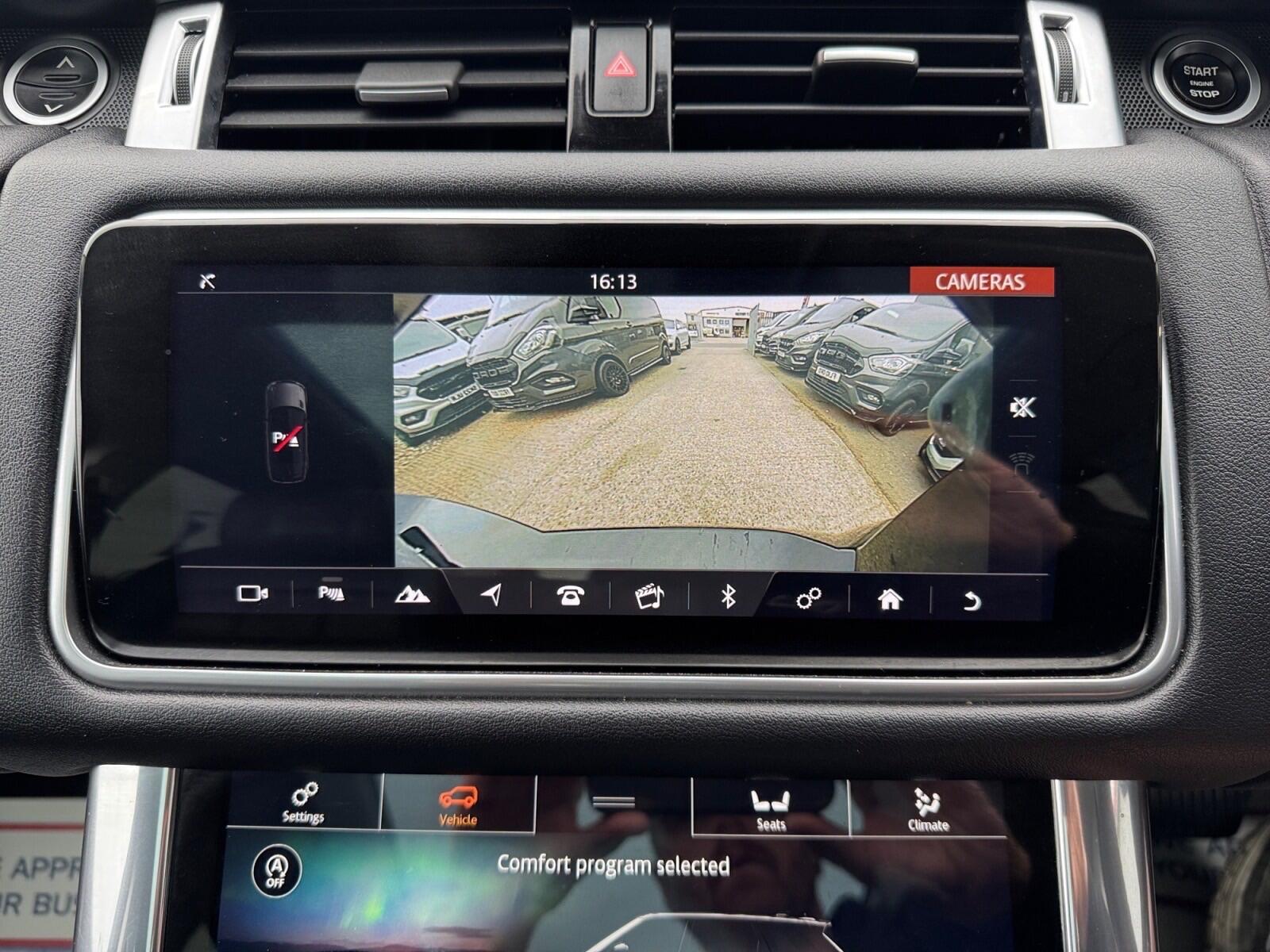 Land Rover Range Rover Sport view 26