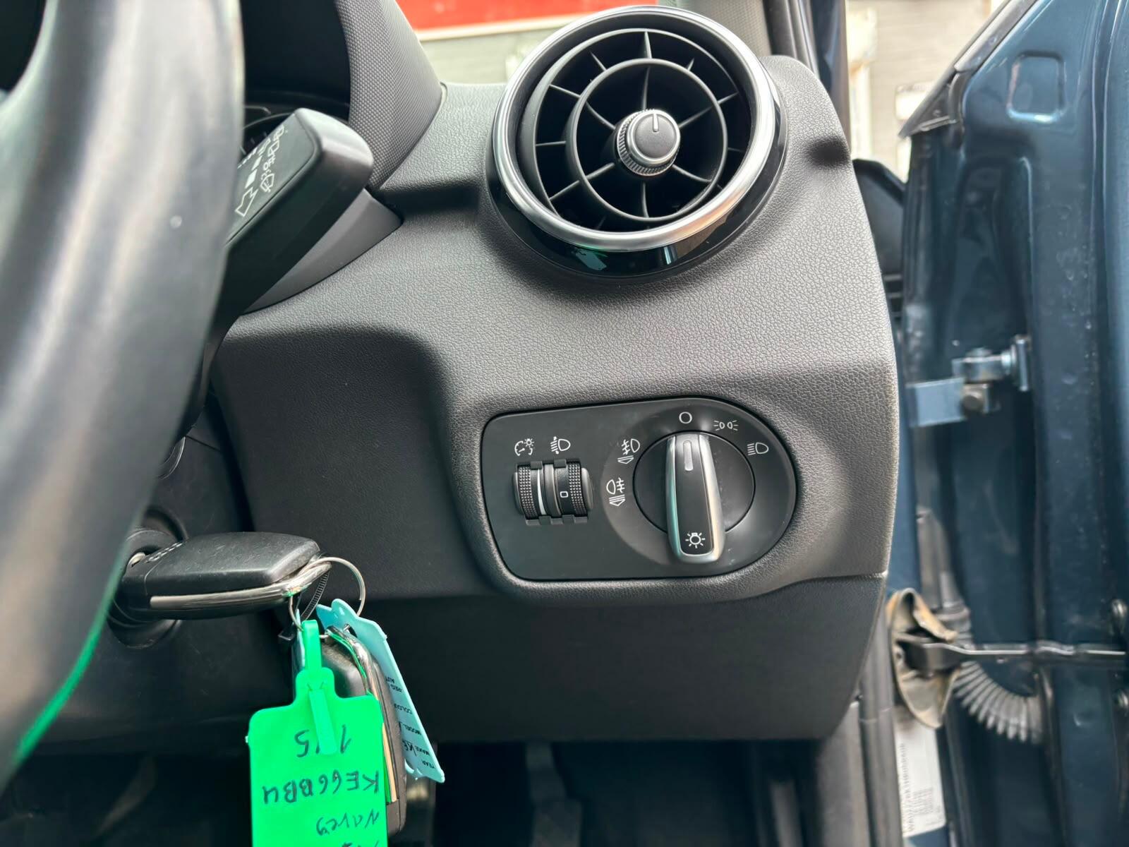 Audi A1 view 21