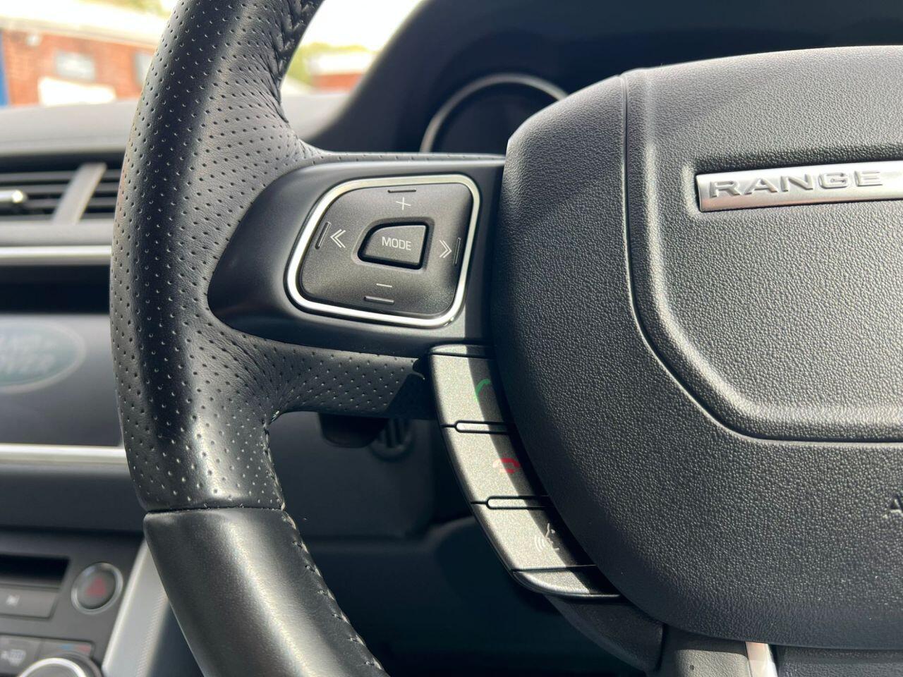 Land Rover Range Rover Evoque view 35