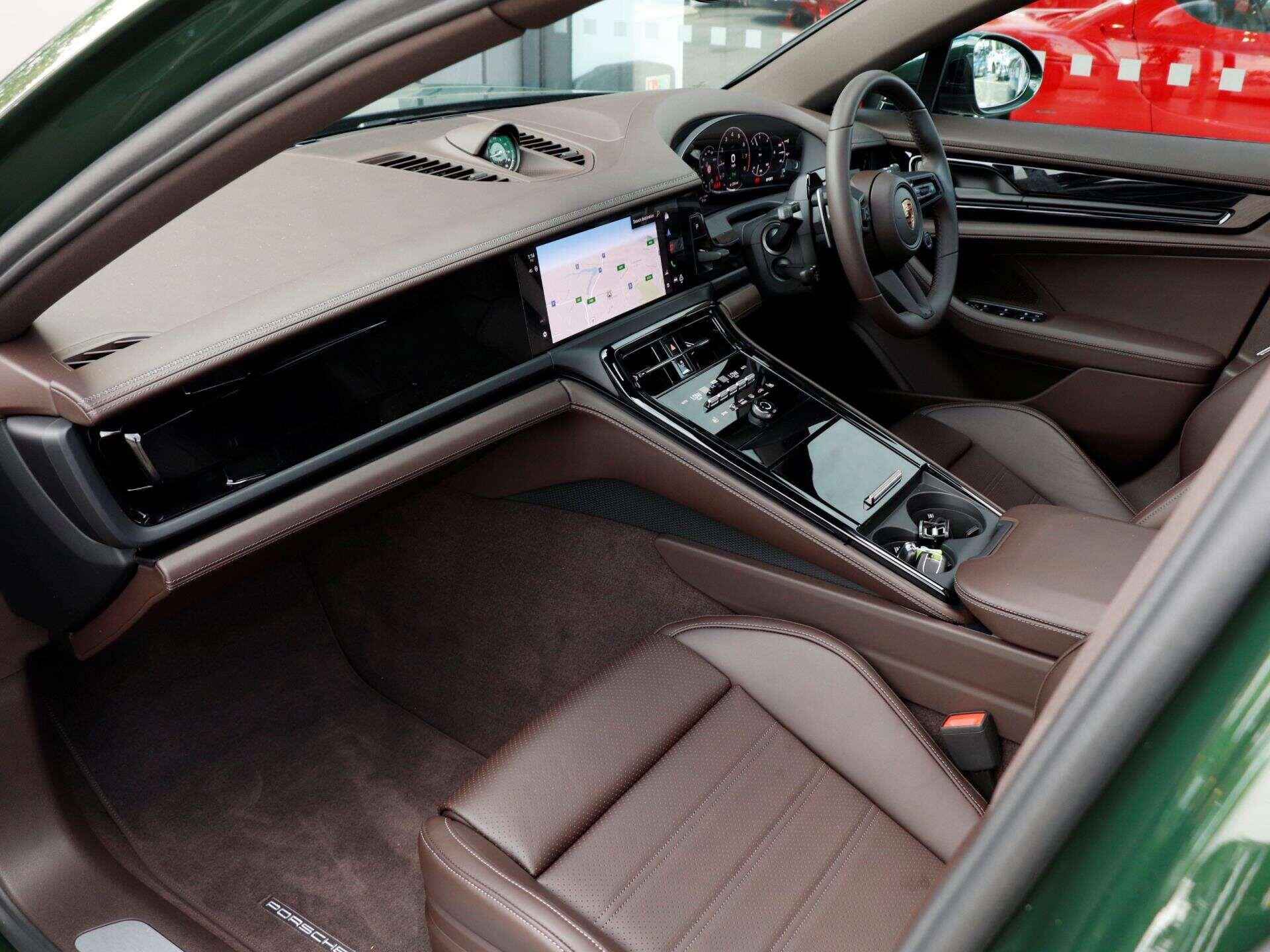 Porsche Panamera view 9