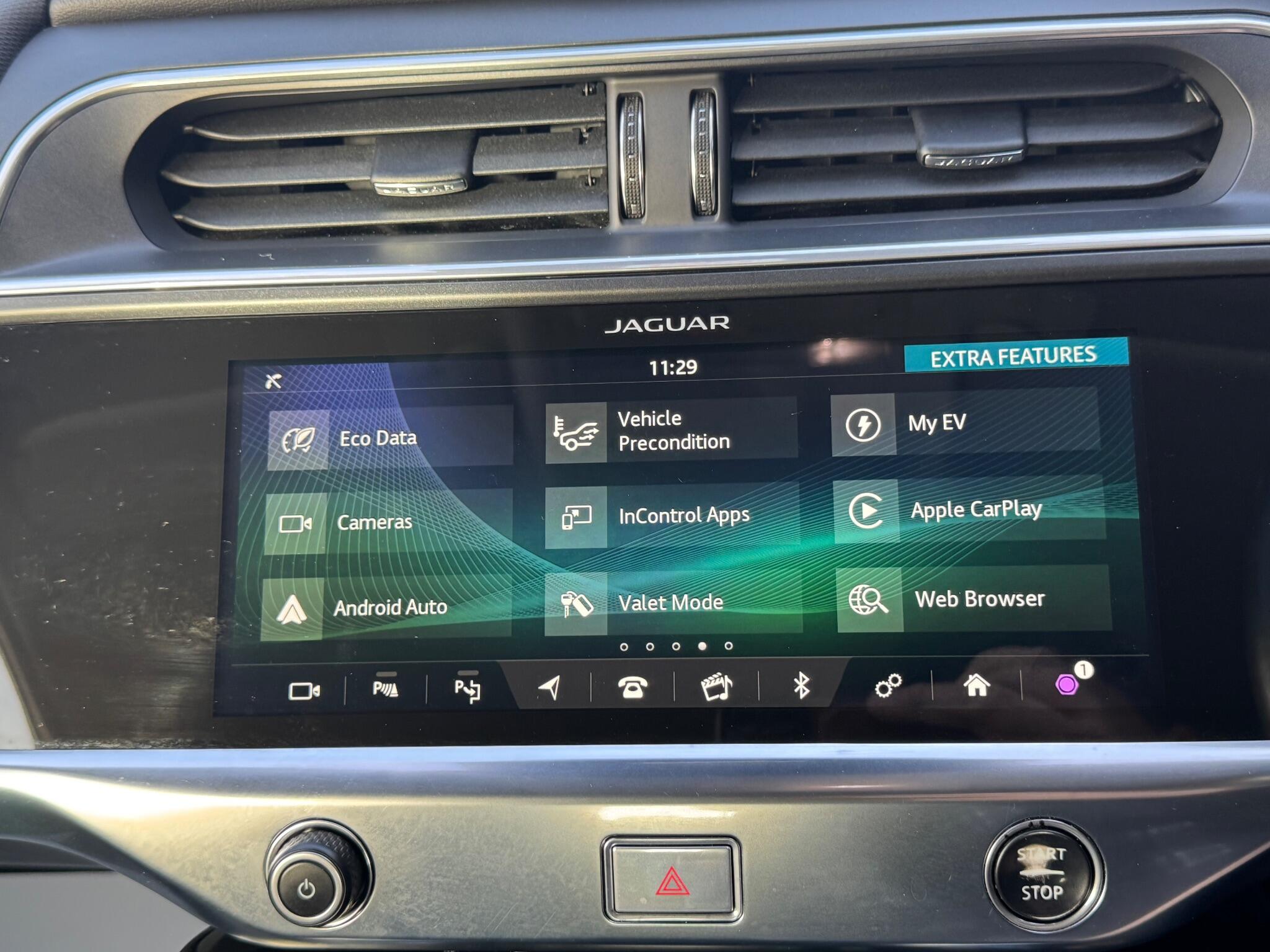 Jaguar I-Pace view 26