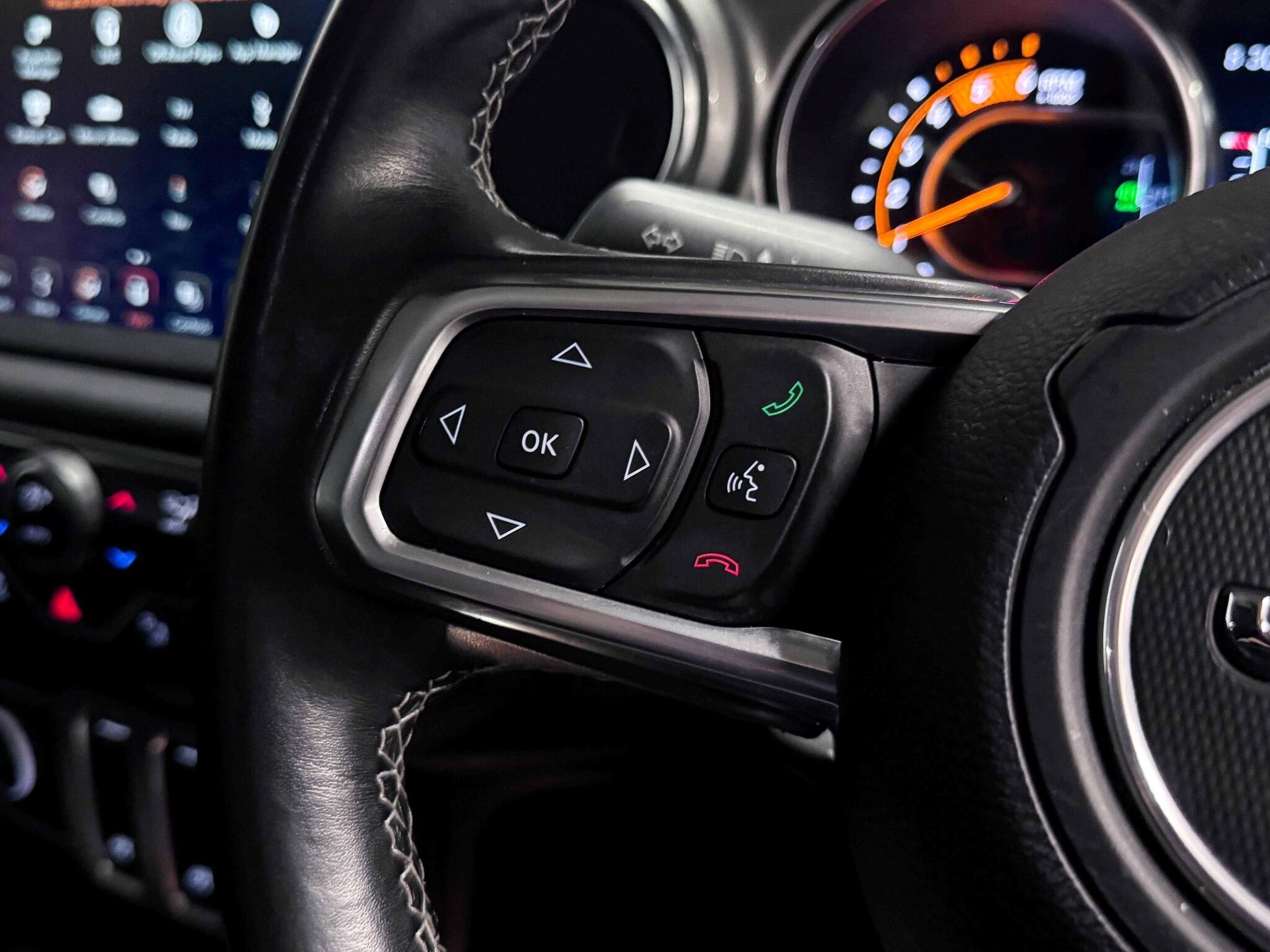 Jeep Wrangler view 26