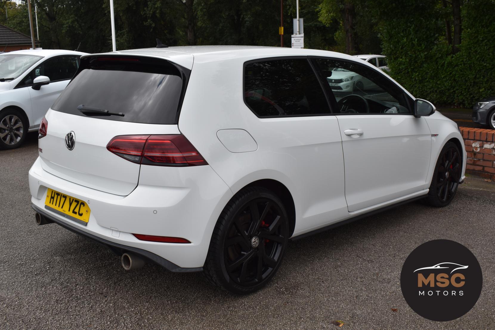 Volkswagen Golf view 17