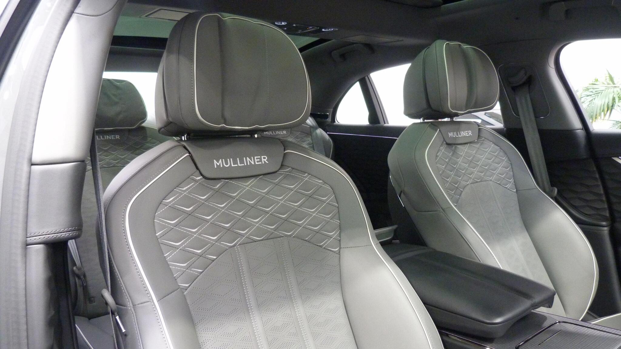 Bentley Flying Spur view 19
