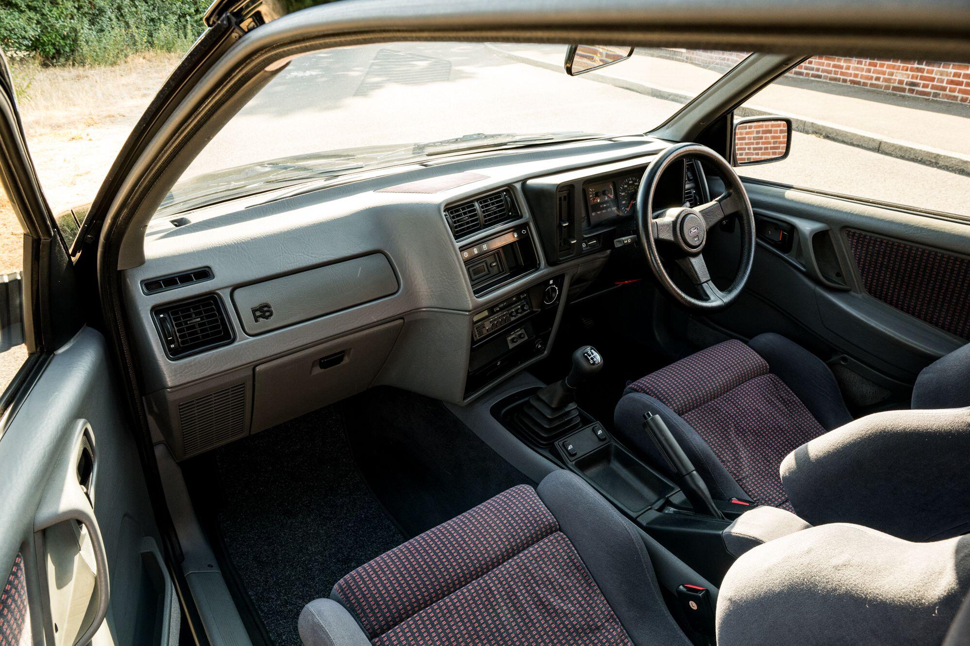 Ford Sierra view 50