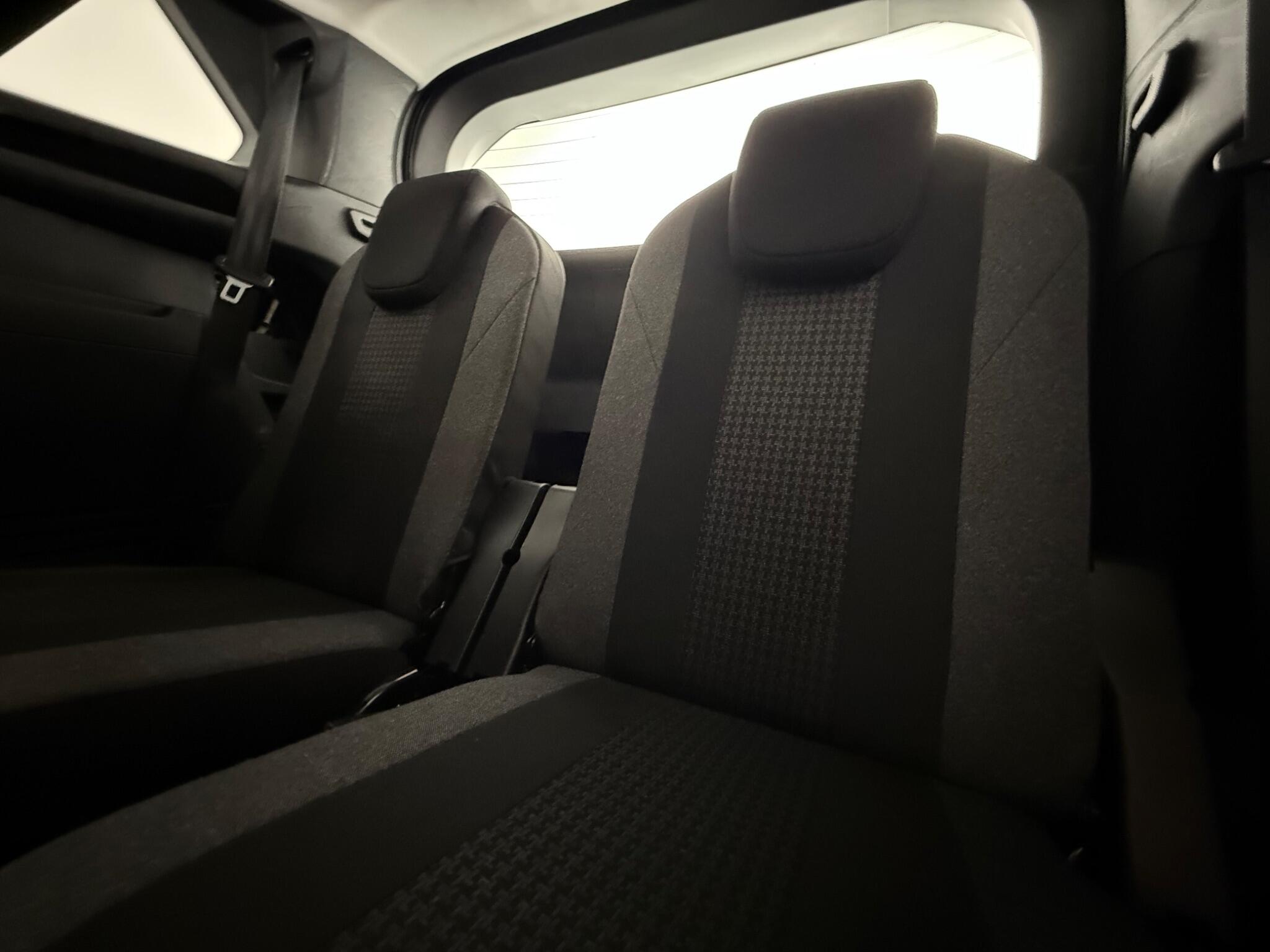Peugeot 5008 view 32