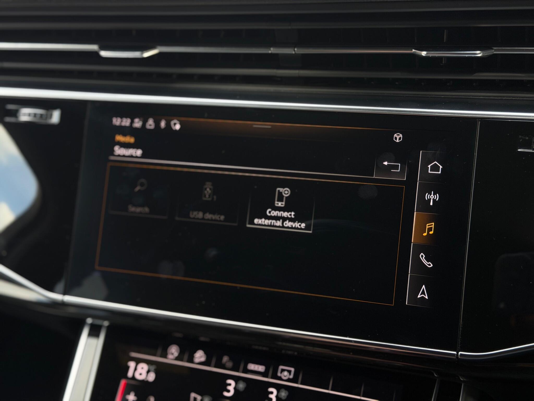 Audi Q7 view 51