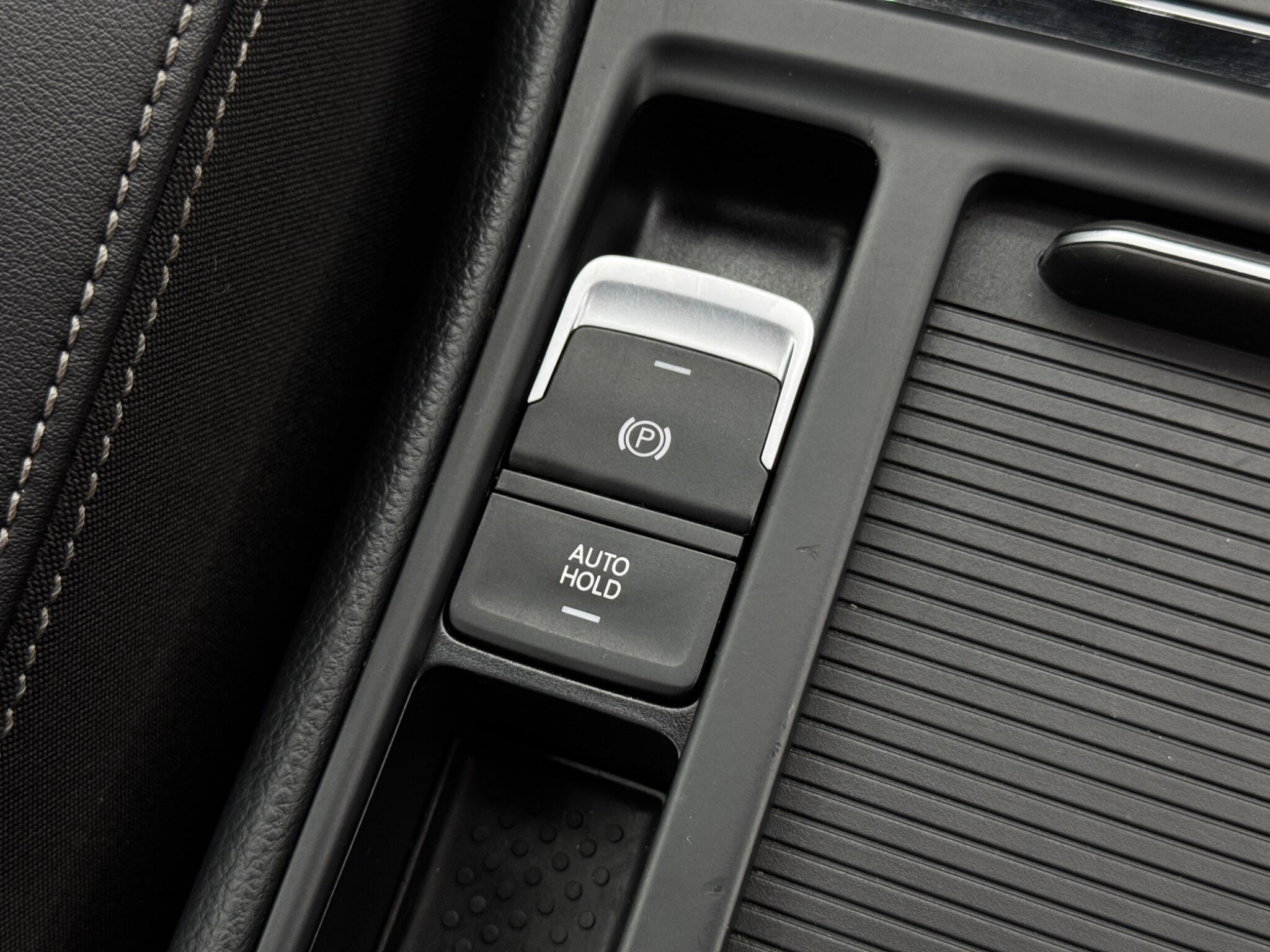 Volkswagen Golf view 25