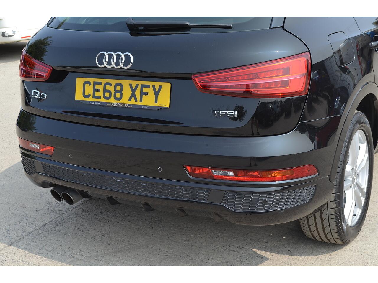 Audi Q3 view 52