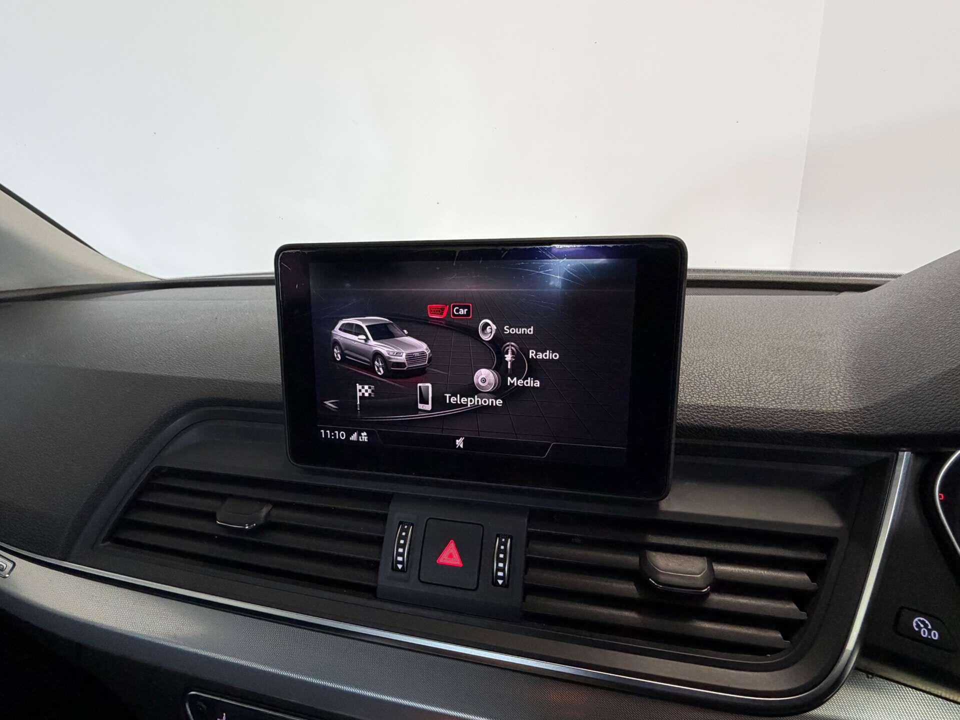 Audi Q5 view 28
