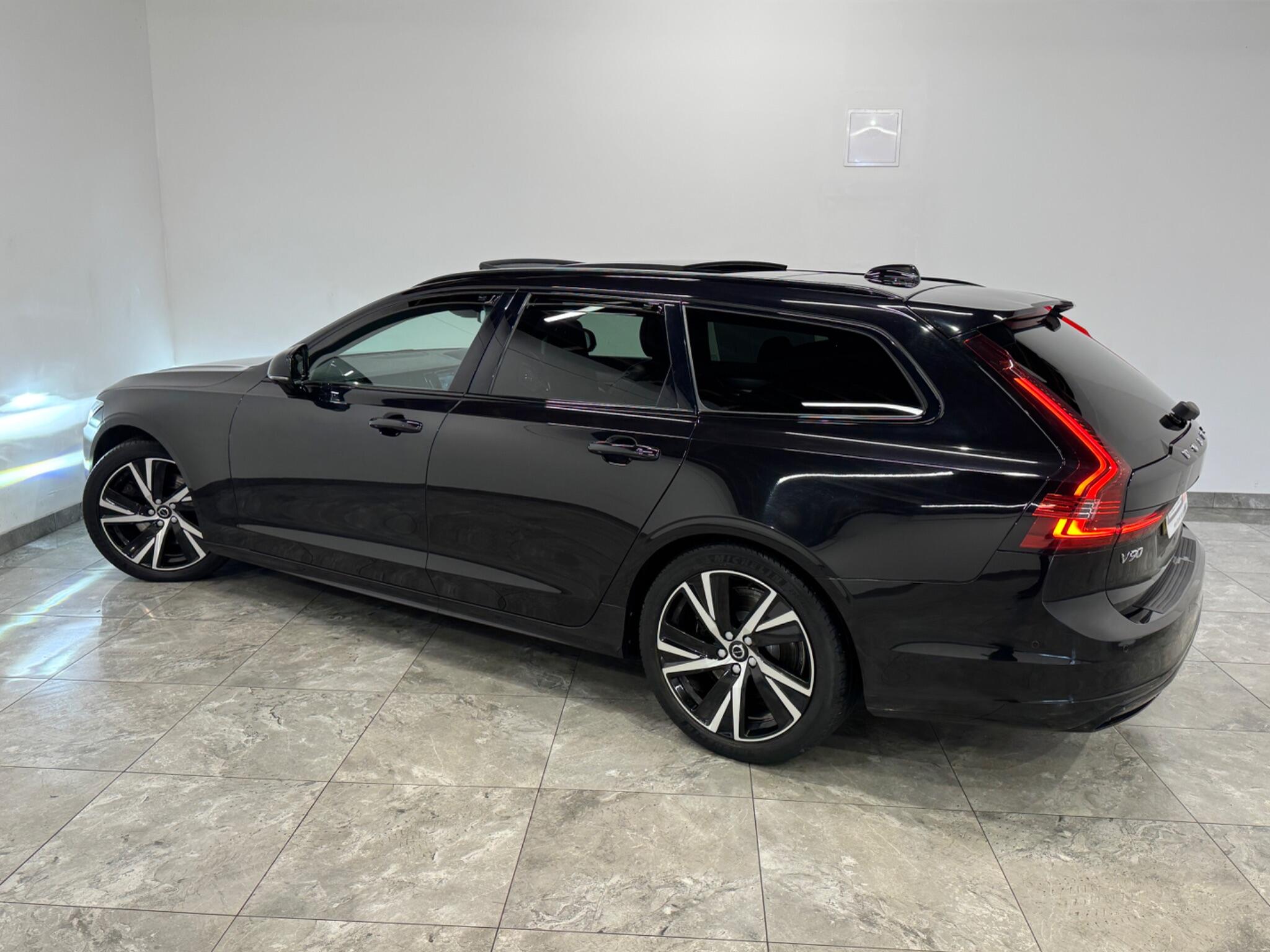 Volvo V90 view 6