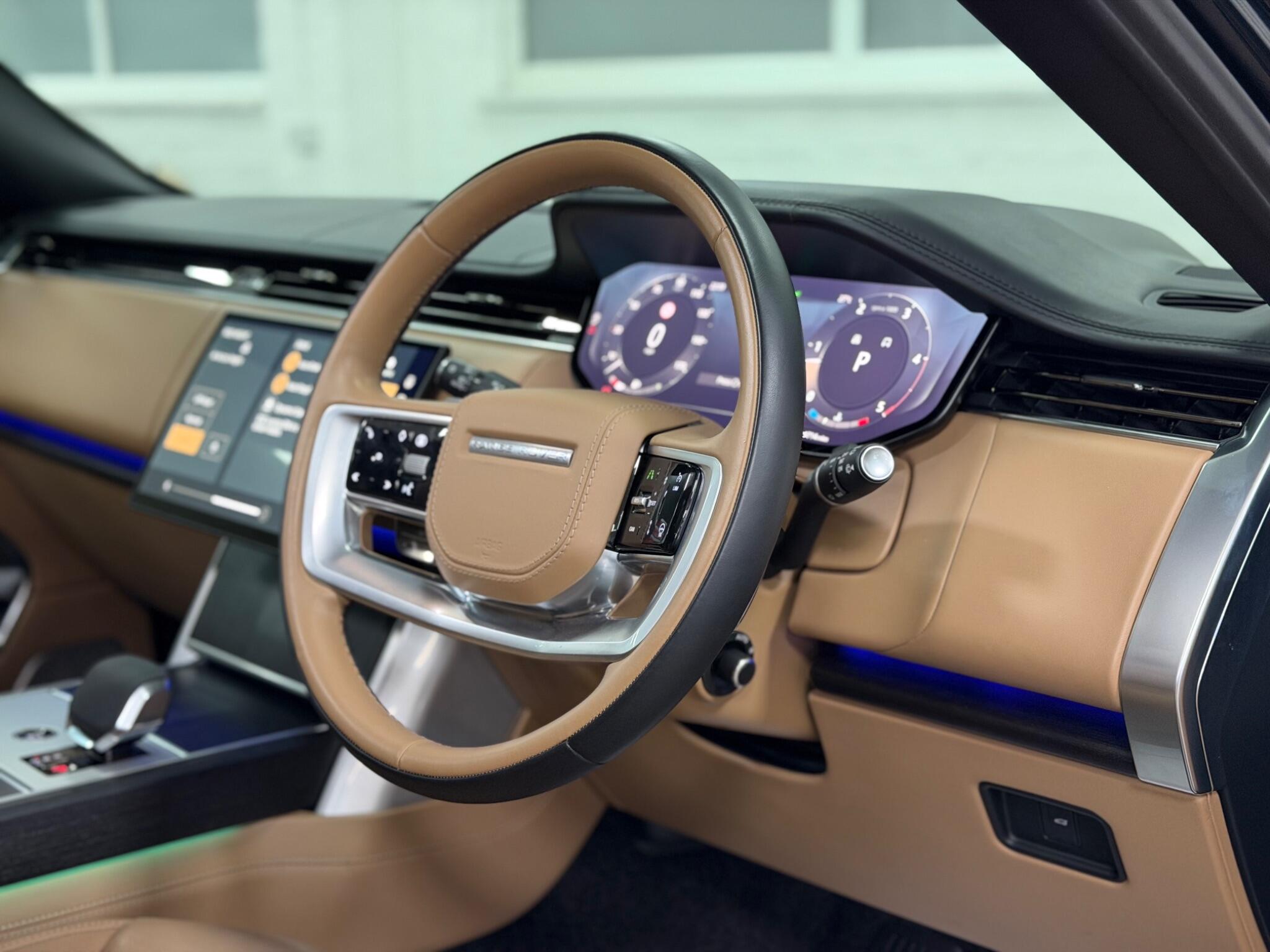 Land Rover Range Rover view 9