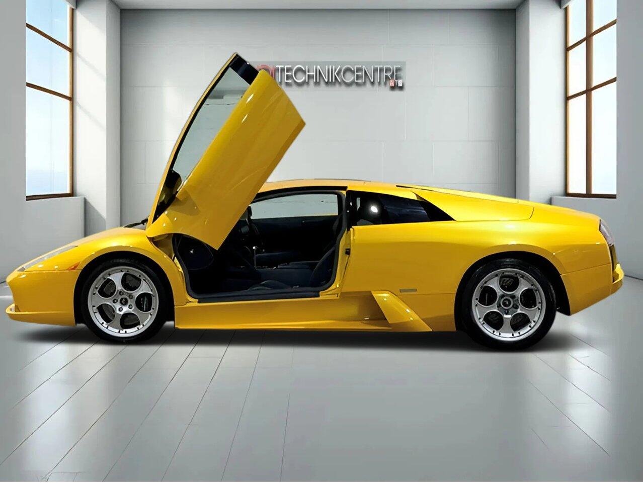 Lamborghini Murcielago view 11