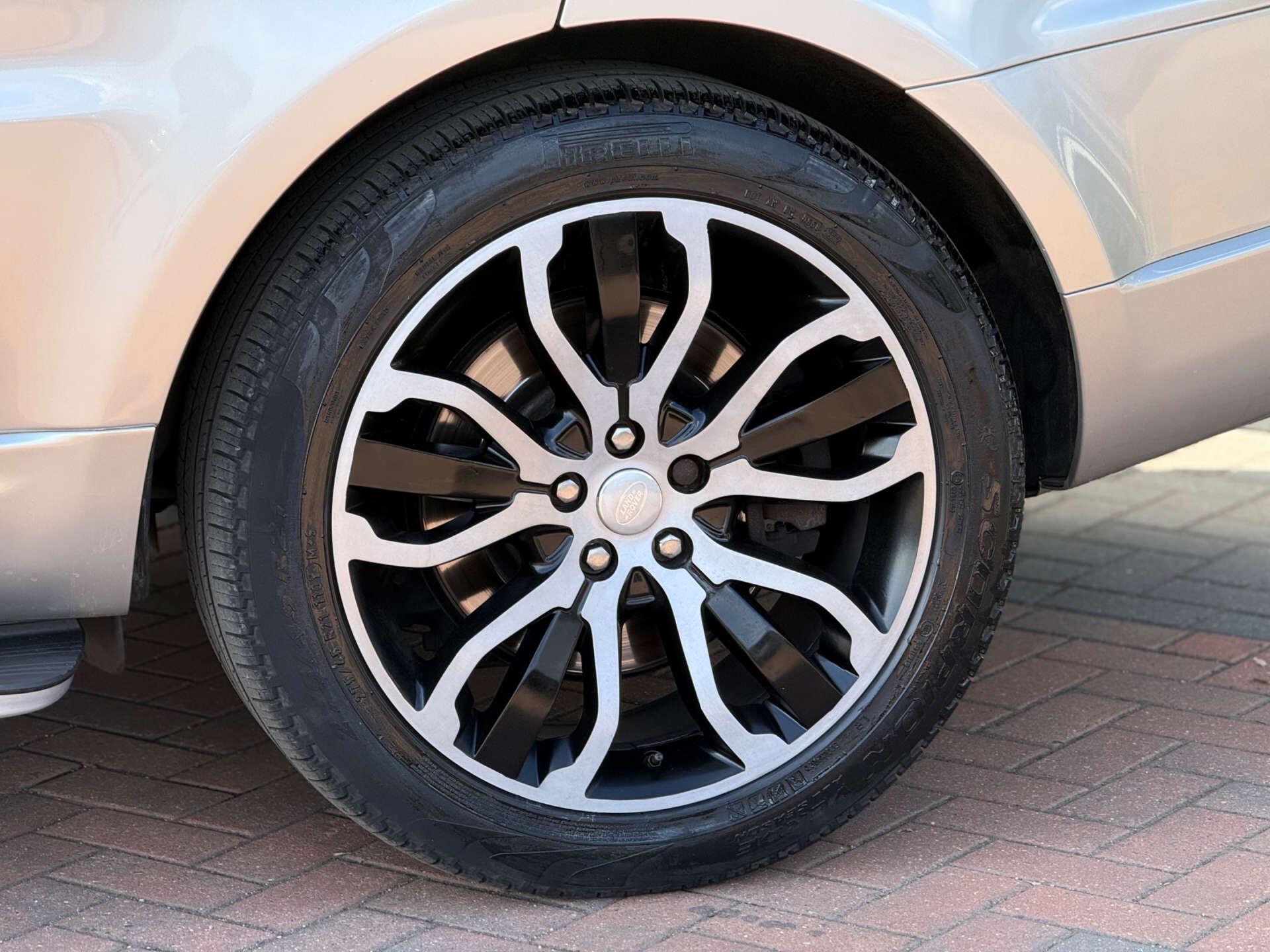 Land Rover Range Rover Sport view 7