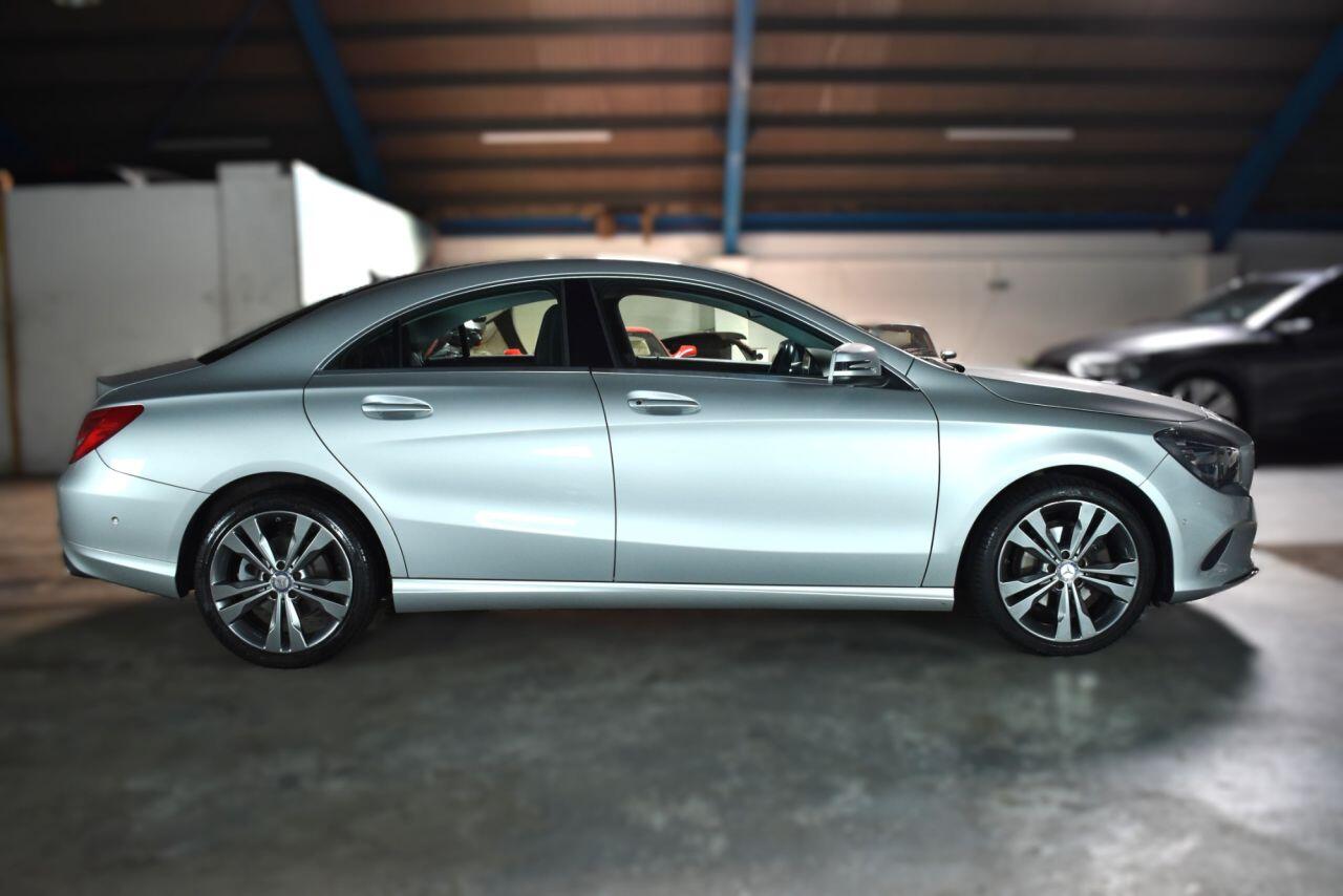 Mercedes-Benz Cla view 9