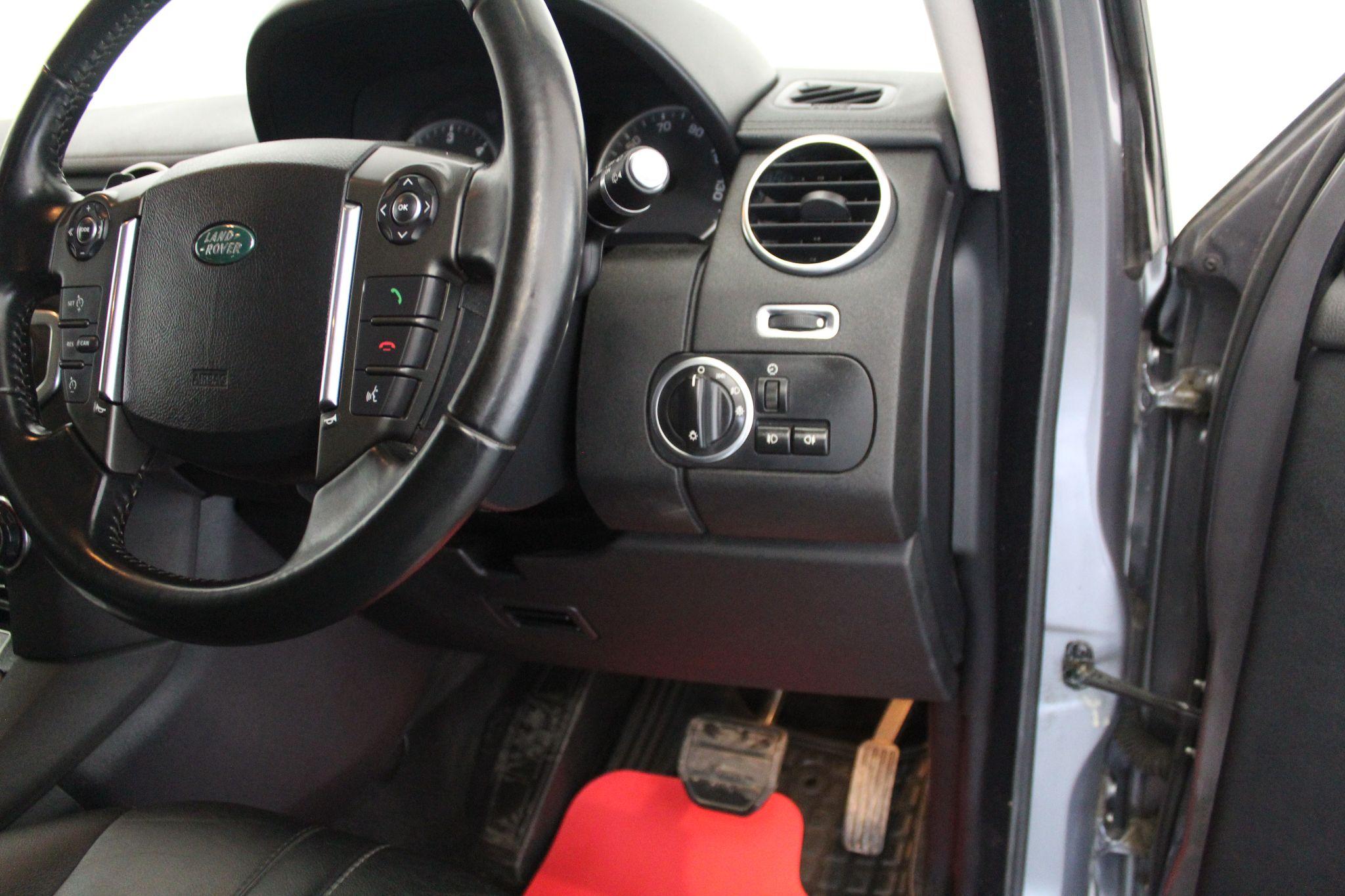 Land Rover Discovery view 52