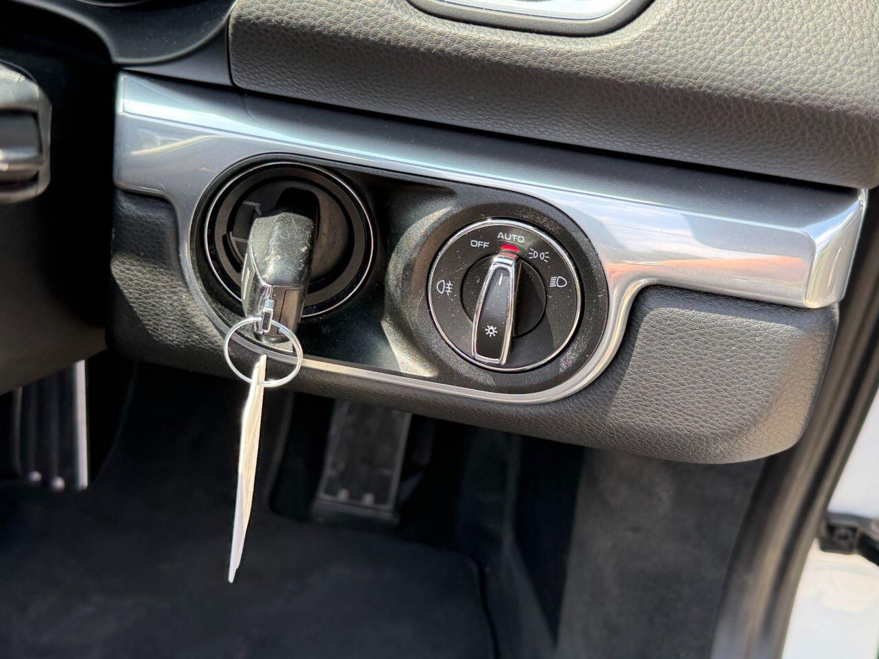 Porsche 718 Boxster view 33