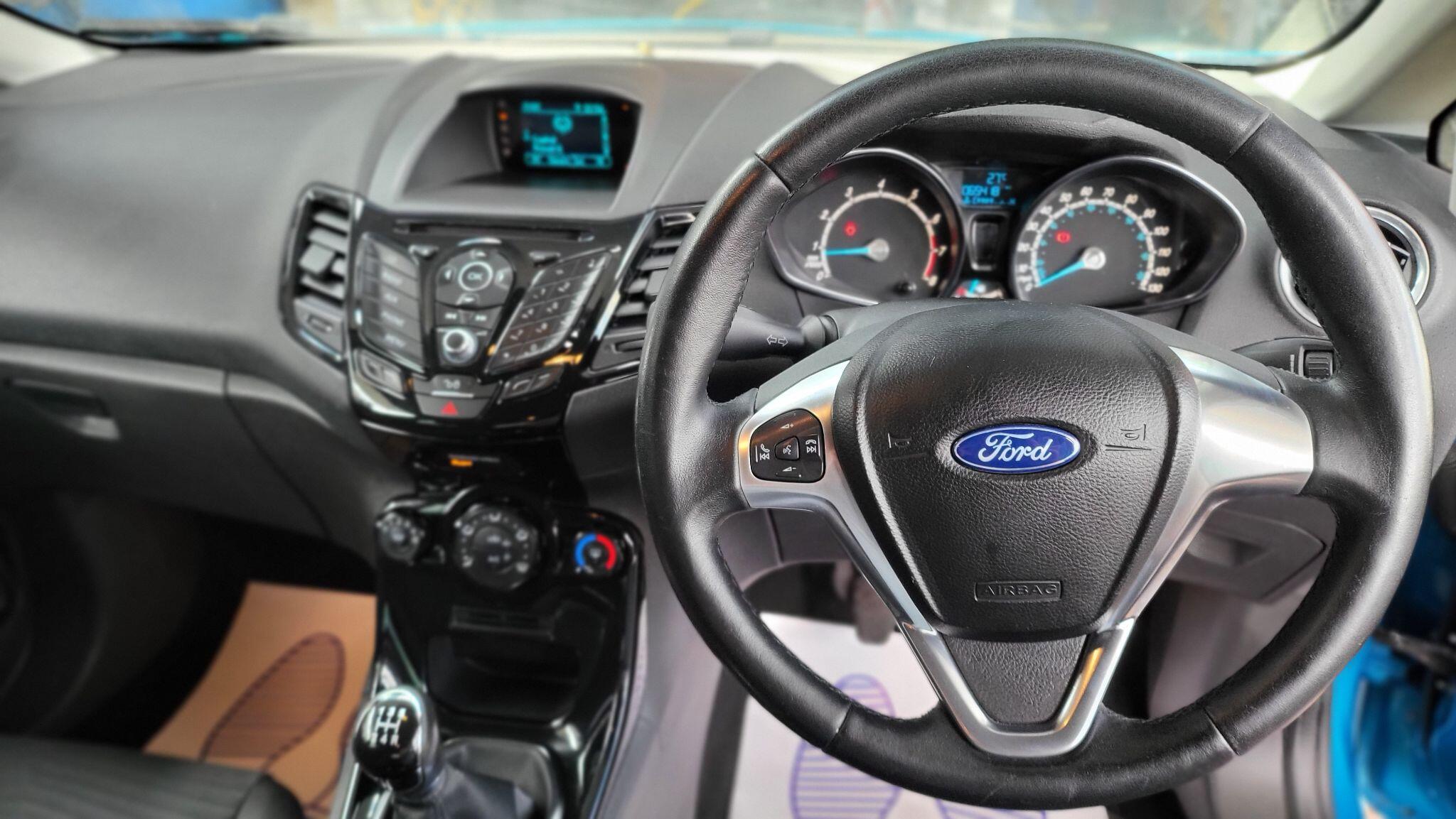 Ford Fiesta view 13