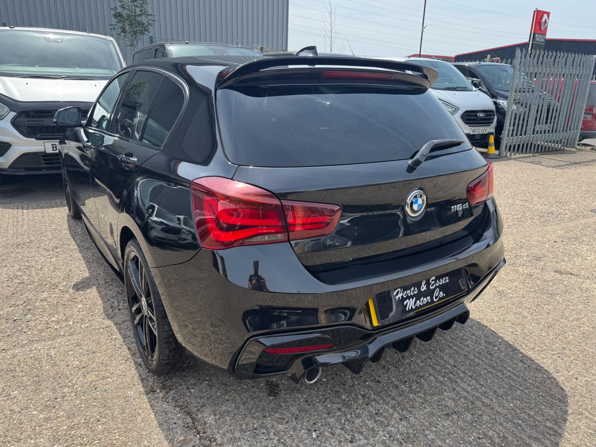 BMW 1 Series view 10