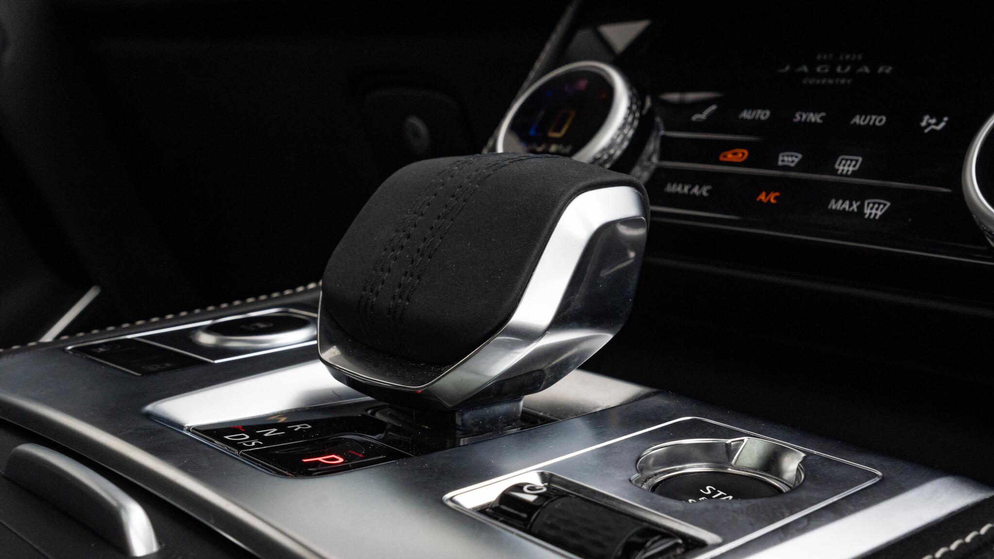 Jaguar F-Pace view 49