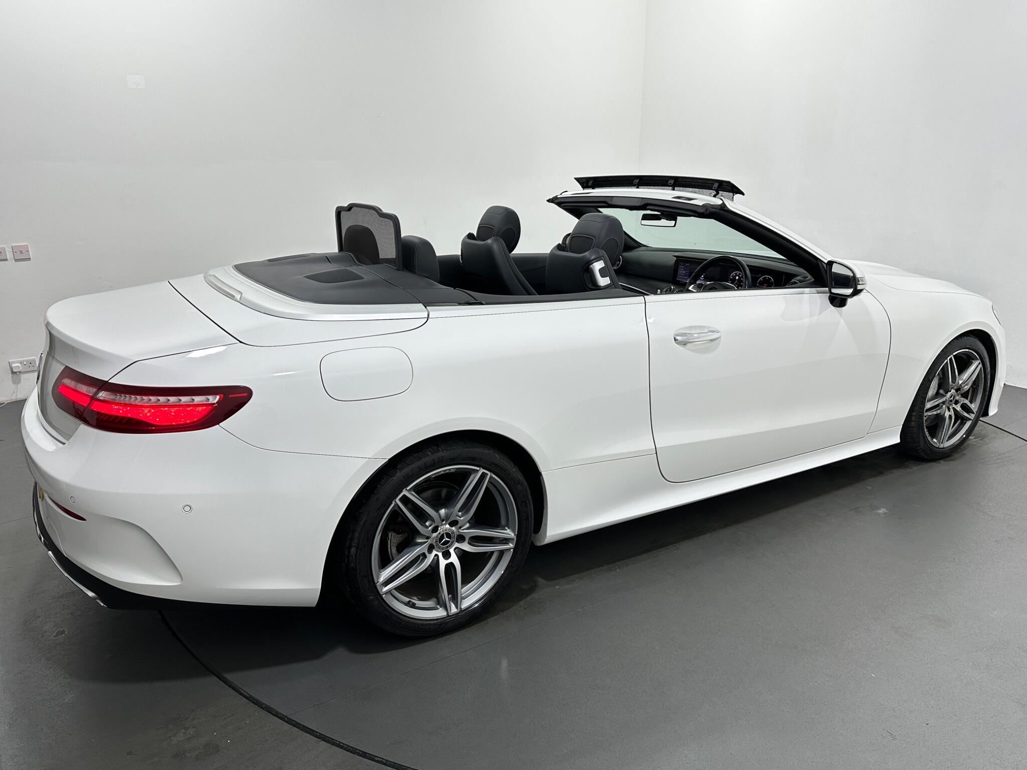 Mercedes-Benz E-Class view 51