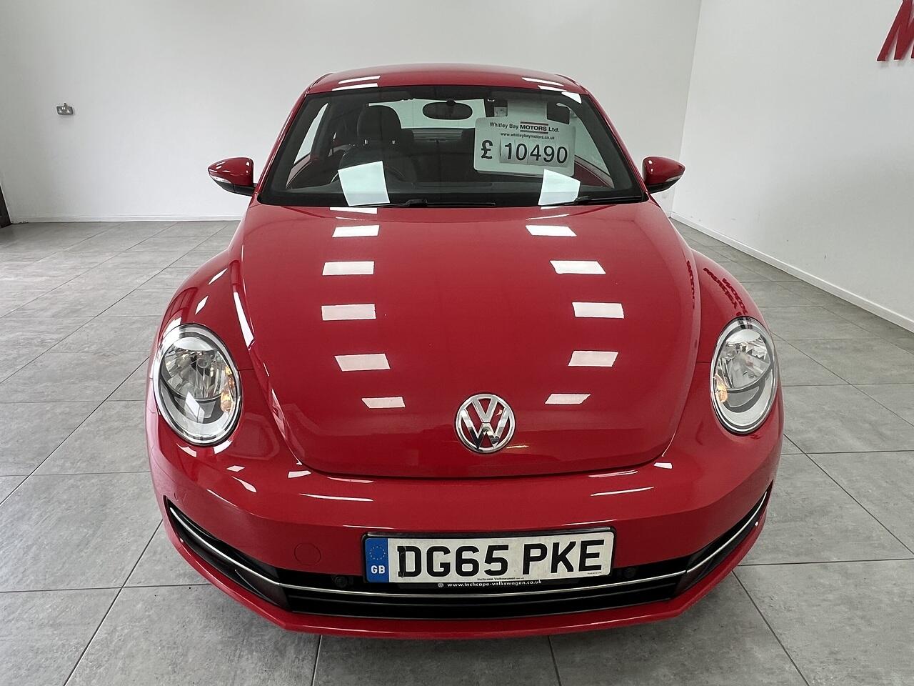 Volkswagen Beetle view 7